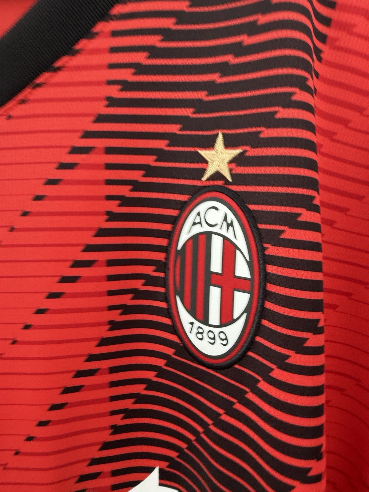 AC Milan Loftus-Cheek #8 2023/24 Large Home Shirt BNWT 770383-01