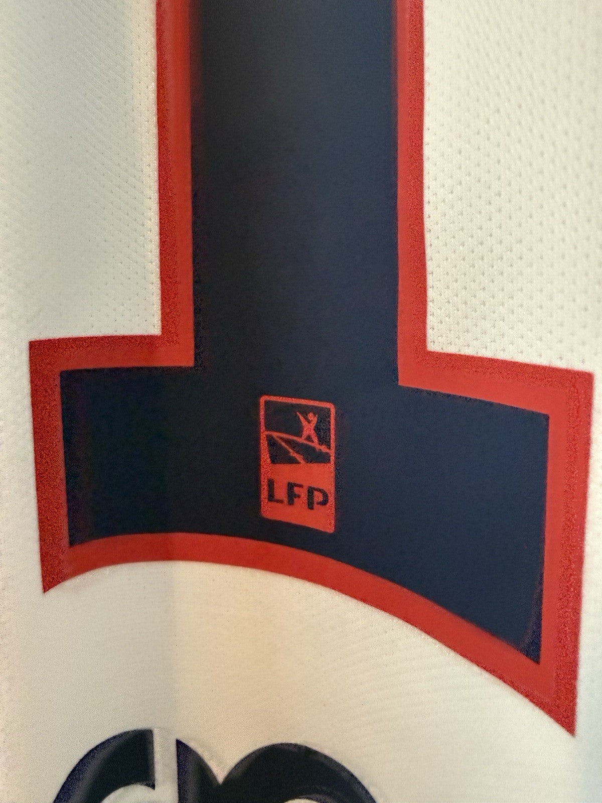 Paris St Germain Di Maria #11 2015/16 Medium Away Excellent Condition 658898-106