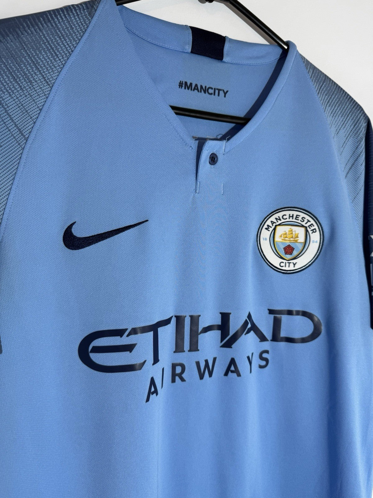 Manchester City Kompany #4 2018/19 Medium Home Excellent Condition 894431-489