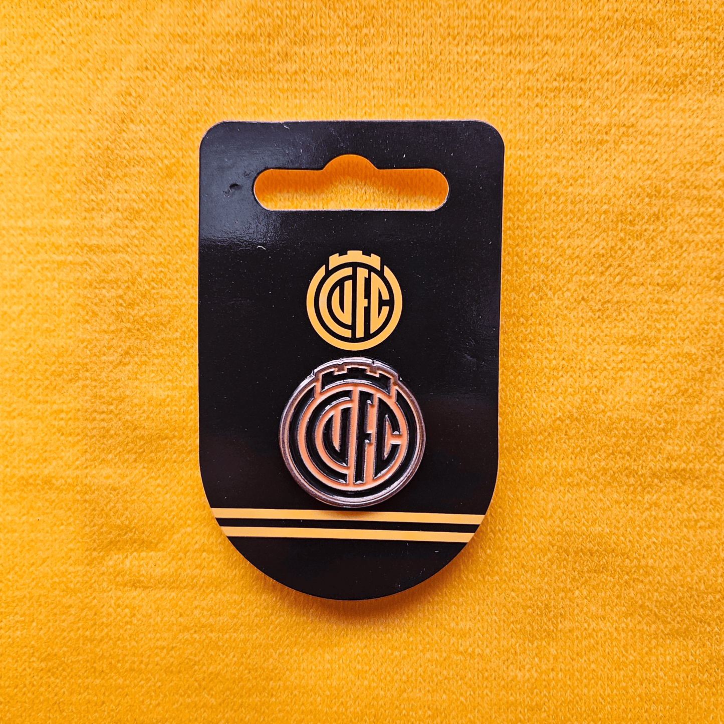 Cambridge United Crest Pin Badge