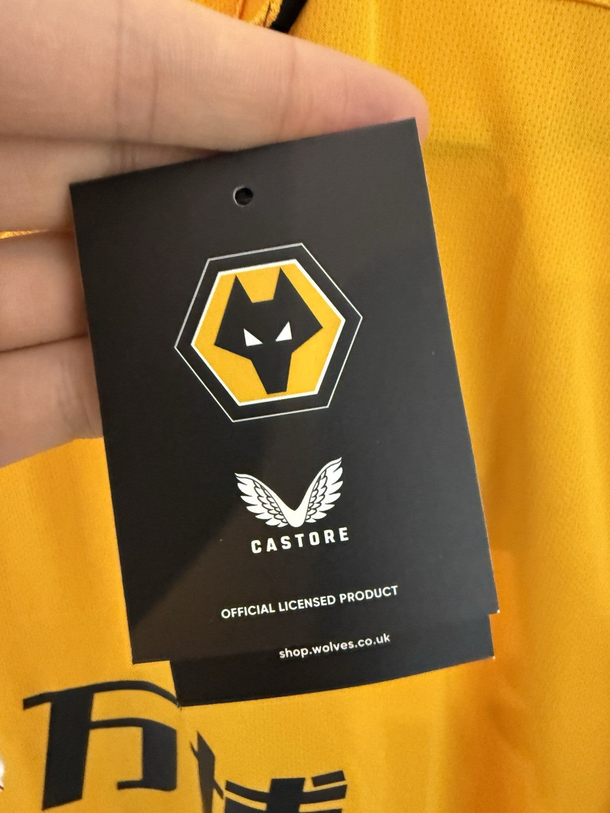Wolverhampton Wanderers Hee Chan #26 2021/22 Large Home Shirt Castore BNWT