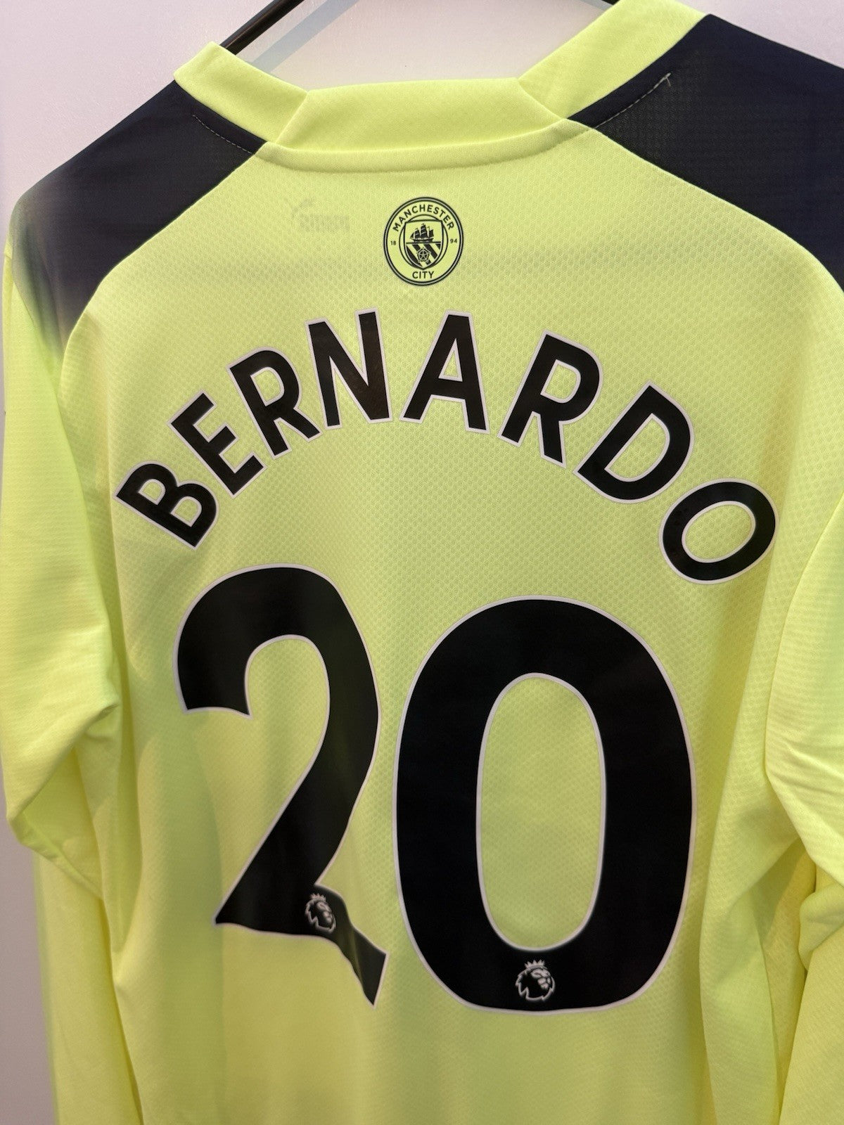 Manchester City Bernardo #20 2022/23 Medium 3rd Excellent Condition 765735-03