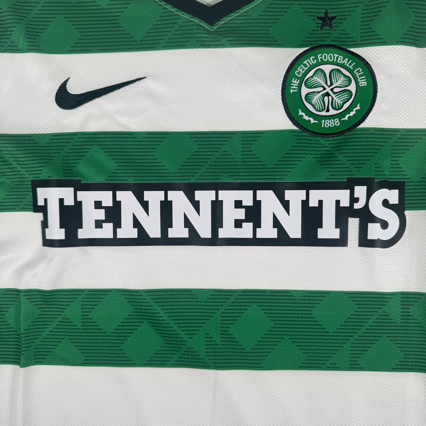 Celtic 2010/2011/2012 Home Football Shirt Small