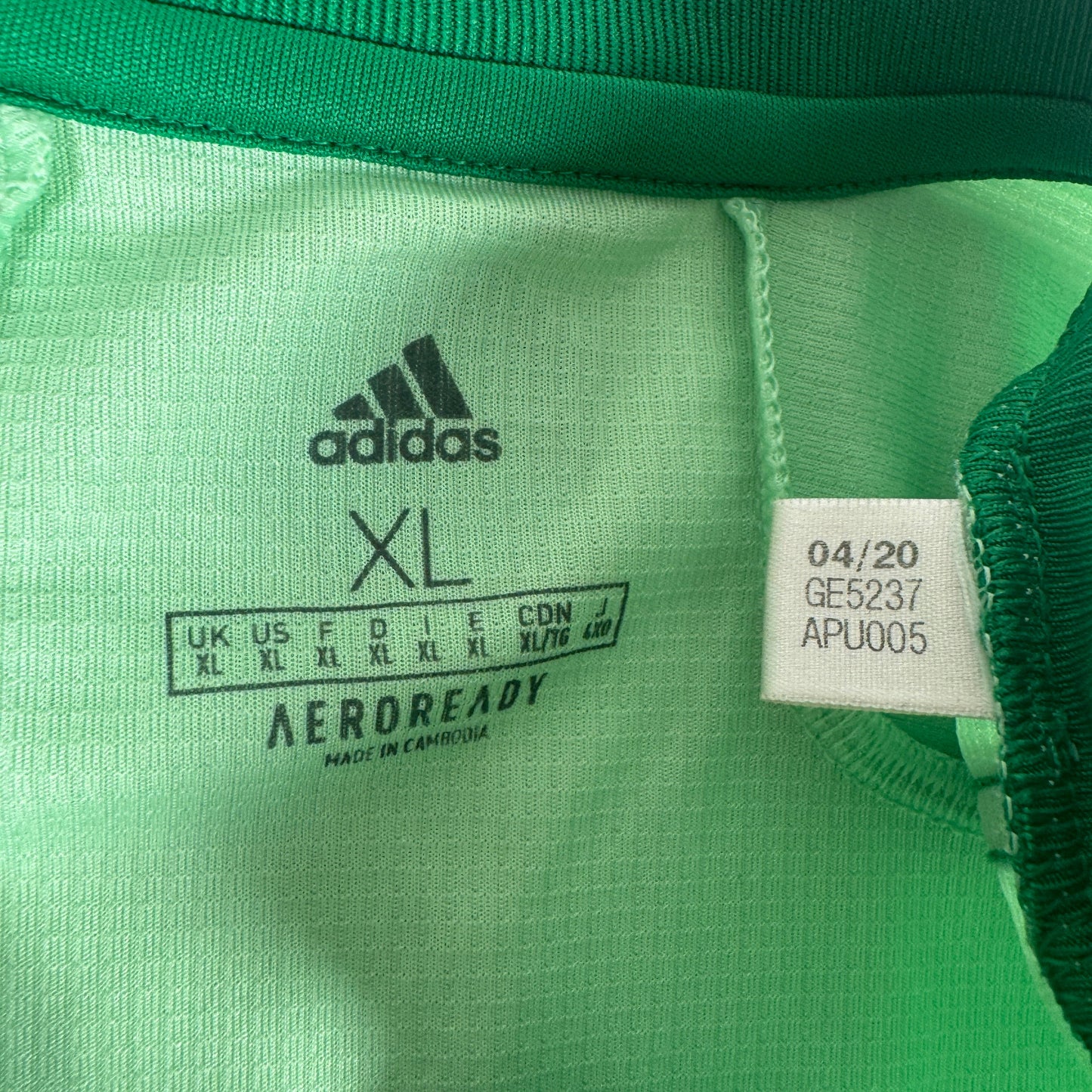 Celtic 2020/2021 Away Football Shirt XL