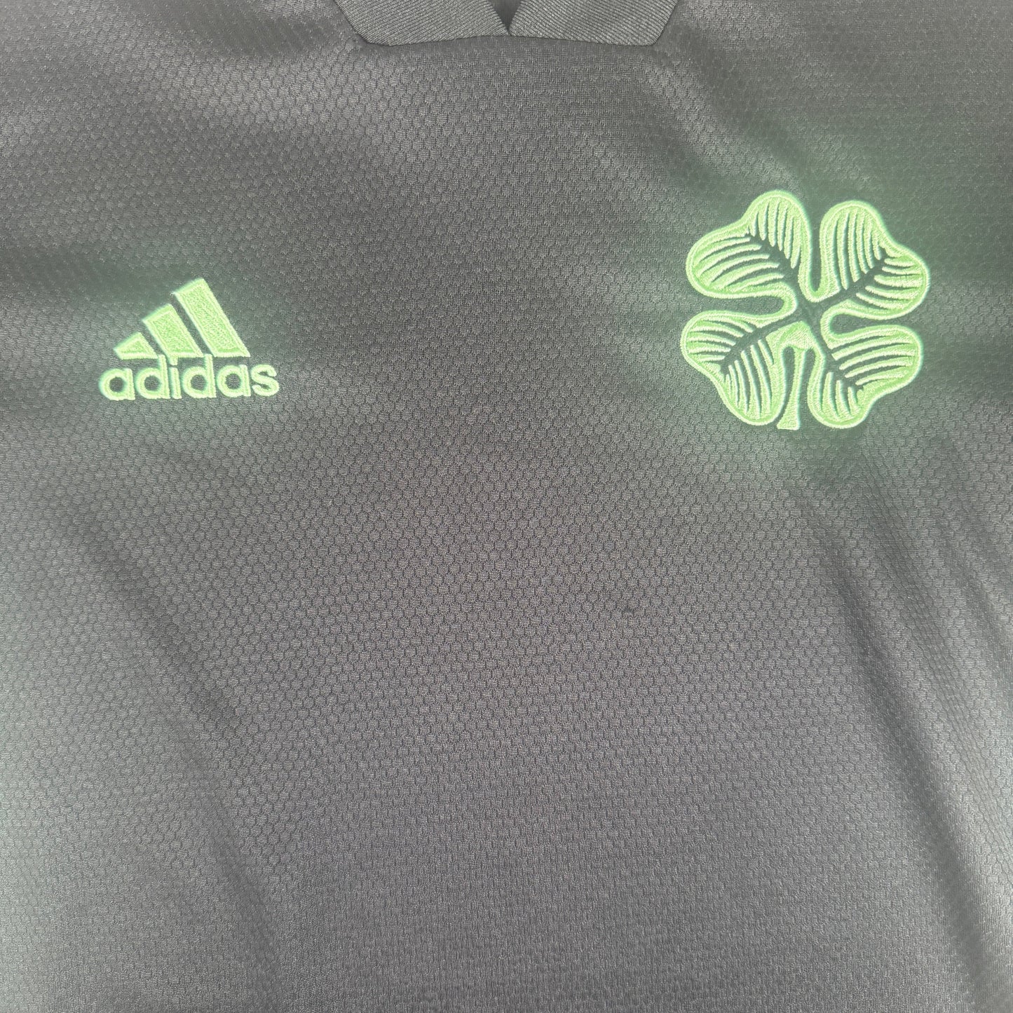 Celtic 2021/2022 Fourth Sponsorless Football Shirt Small
