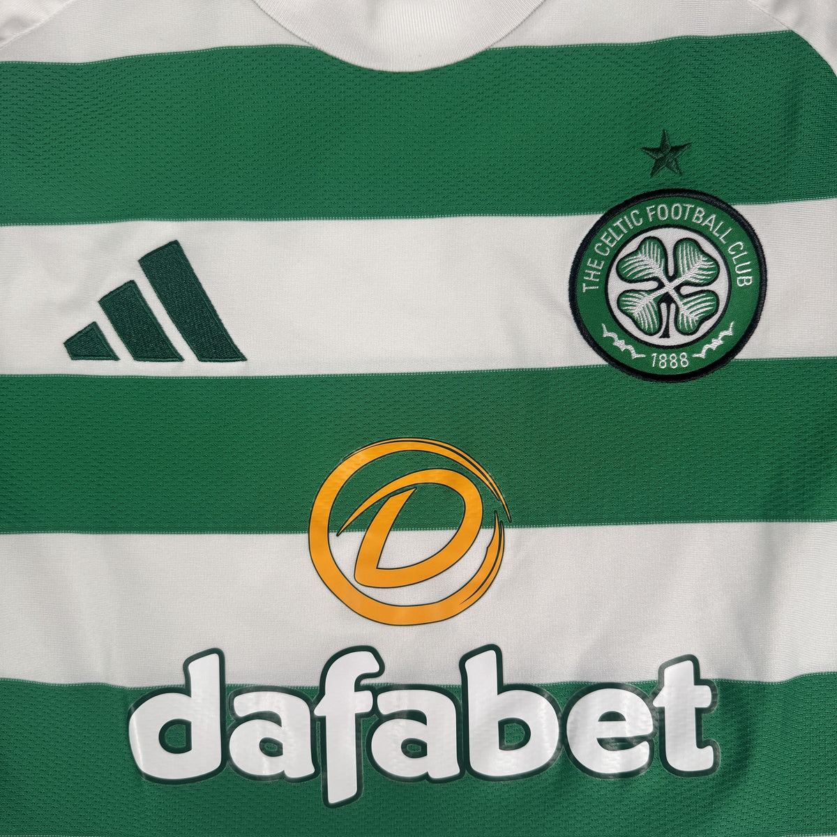 Celtic 2024/2025 Home Football Shirt Medium