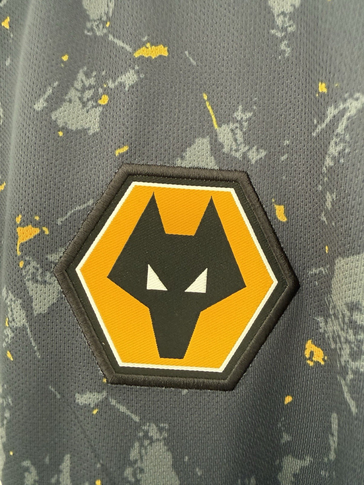 Wolverhampton Wanderers J. Moutinho #28 2021/22 Large Away Shirt Castore BNWT