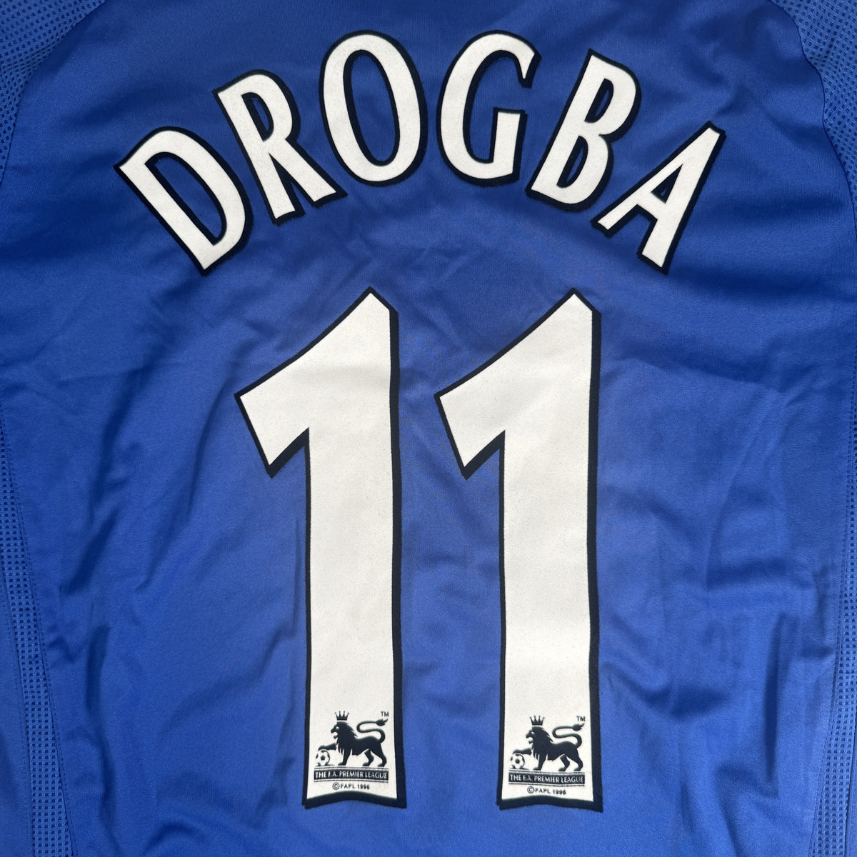 Drogba 11 Chelsea 2006/2007/2008 Home Football Shirt Medium