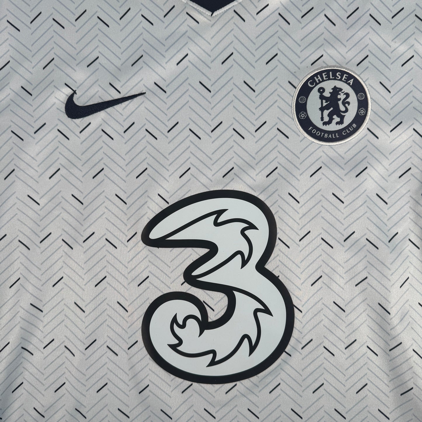 Chelsea 2020/2021 Away Football Shirt Large
