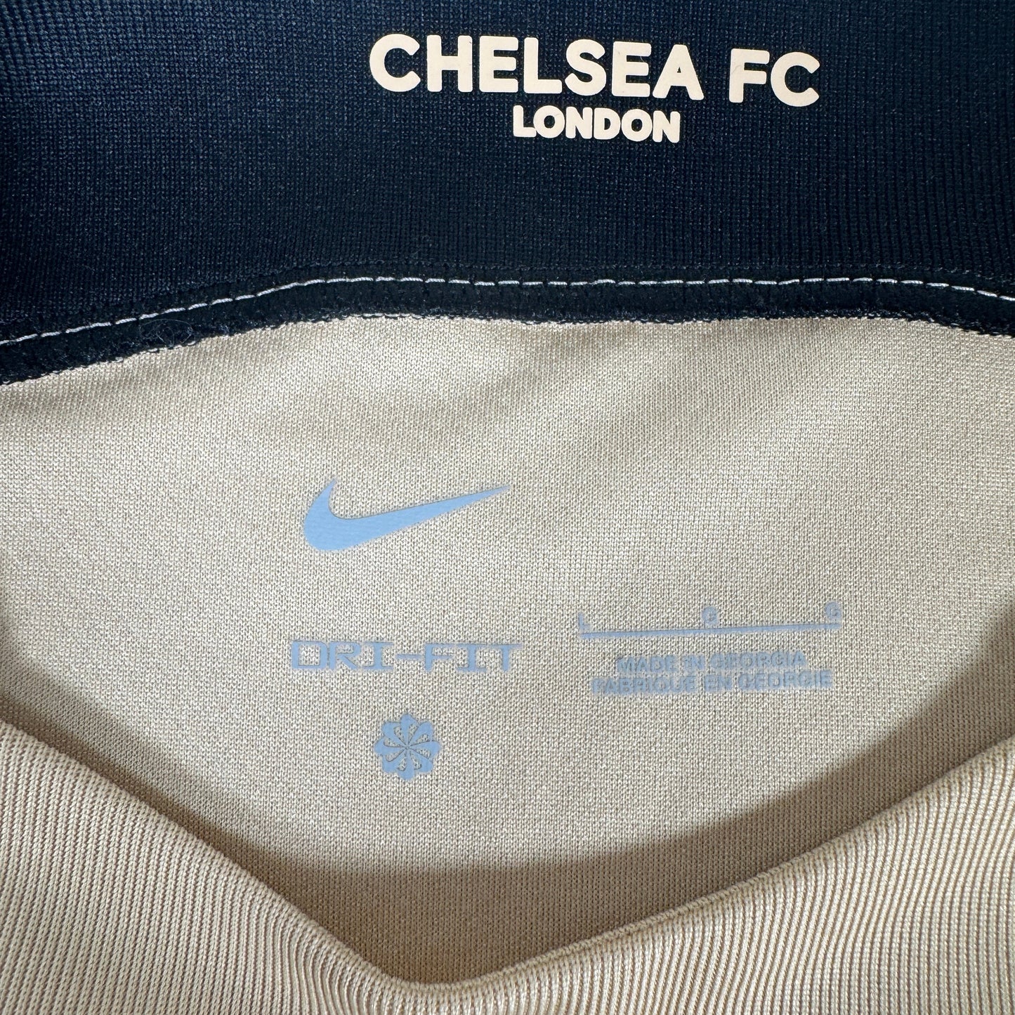 Chelsea 2022/2023 Third Football Shirt Large