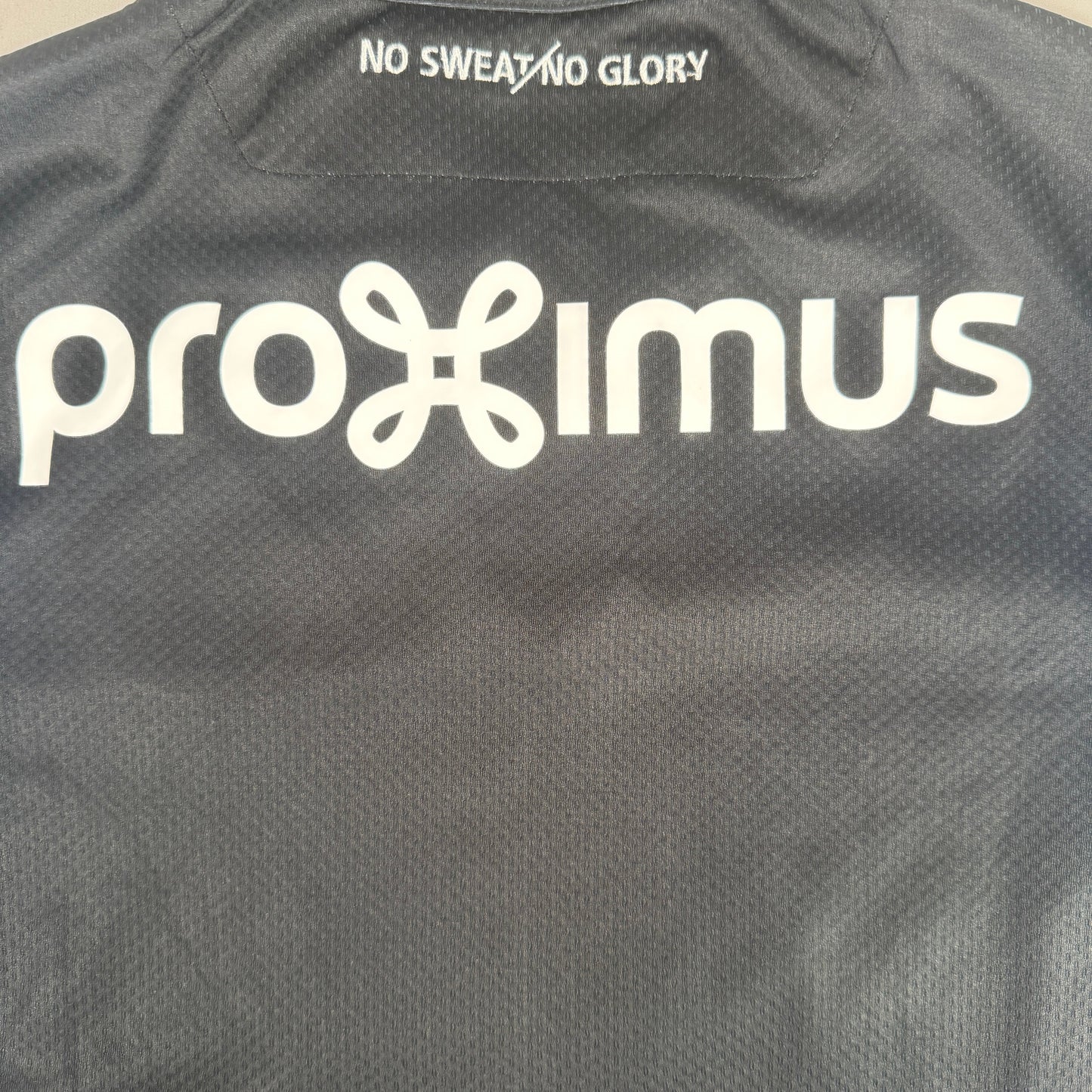 Club Brugge 2018/2019 Home Football Shirt Small