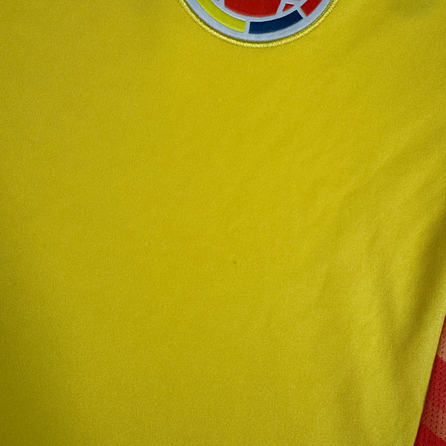 Colombia 2024/2025 Home Football Shirt Large