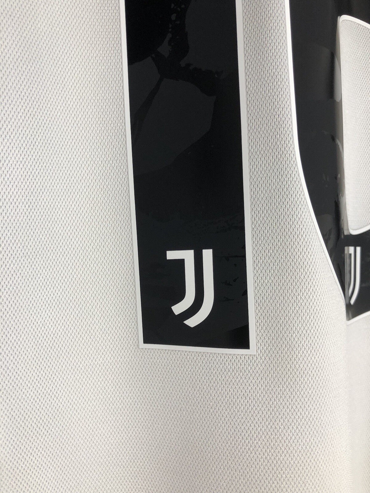 Juventus Cuadrado #16 2020/21 Medium Home Shirt Excellent Condition EI9894