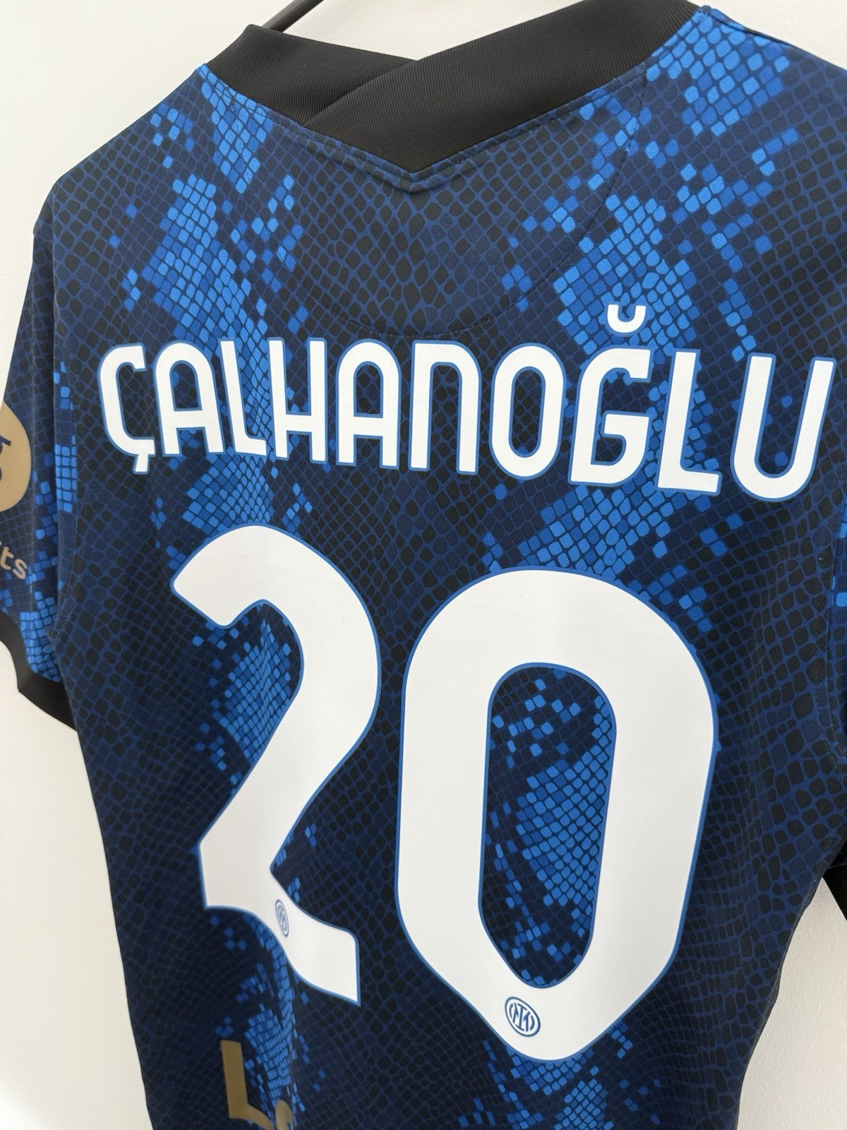 Inter Milan Çalhanoğlu #20 2021/22 Small Home Excellent Condition CV7900-414