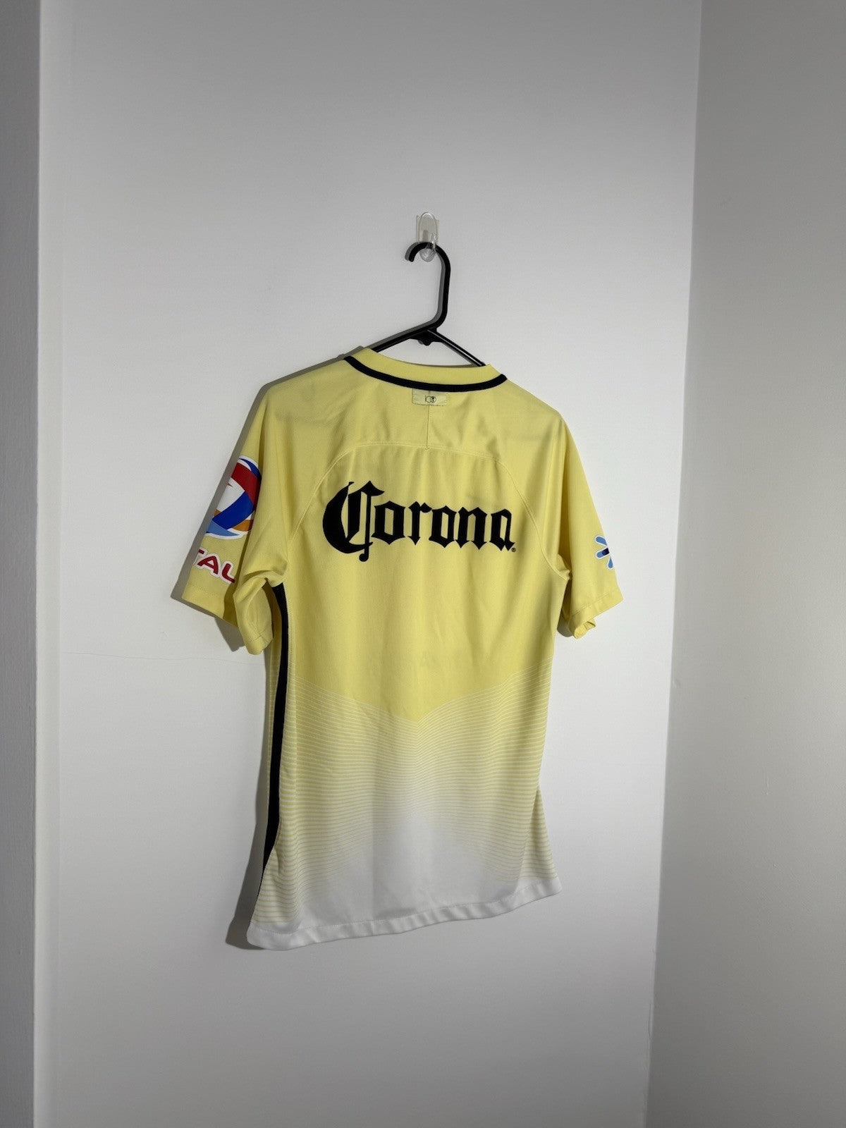 Club America 2016/17 Medium Home Shirt Nike Excellent Condition 776831-707
