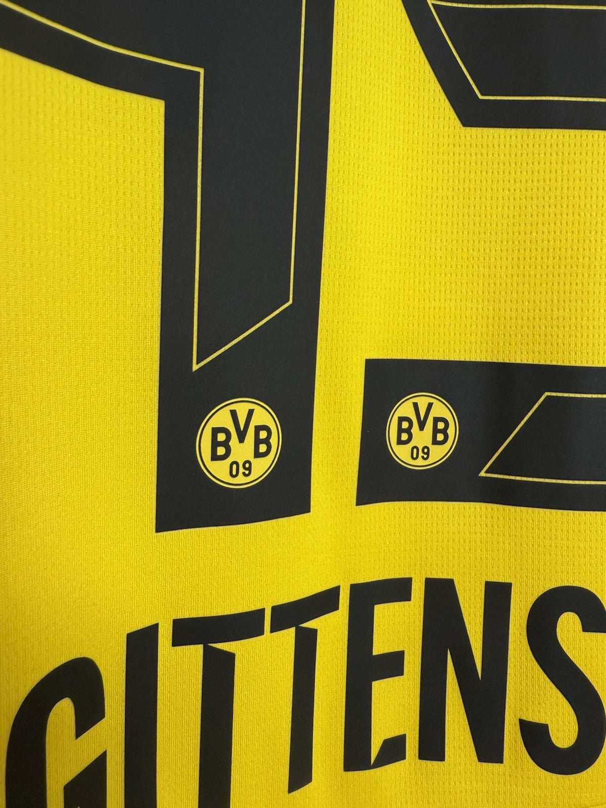 Borussia Dortmund Gittens #43 2024/25 Medium Home Shirt BNWT 774946-01