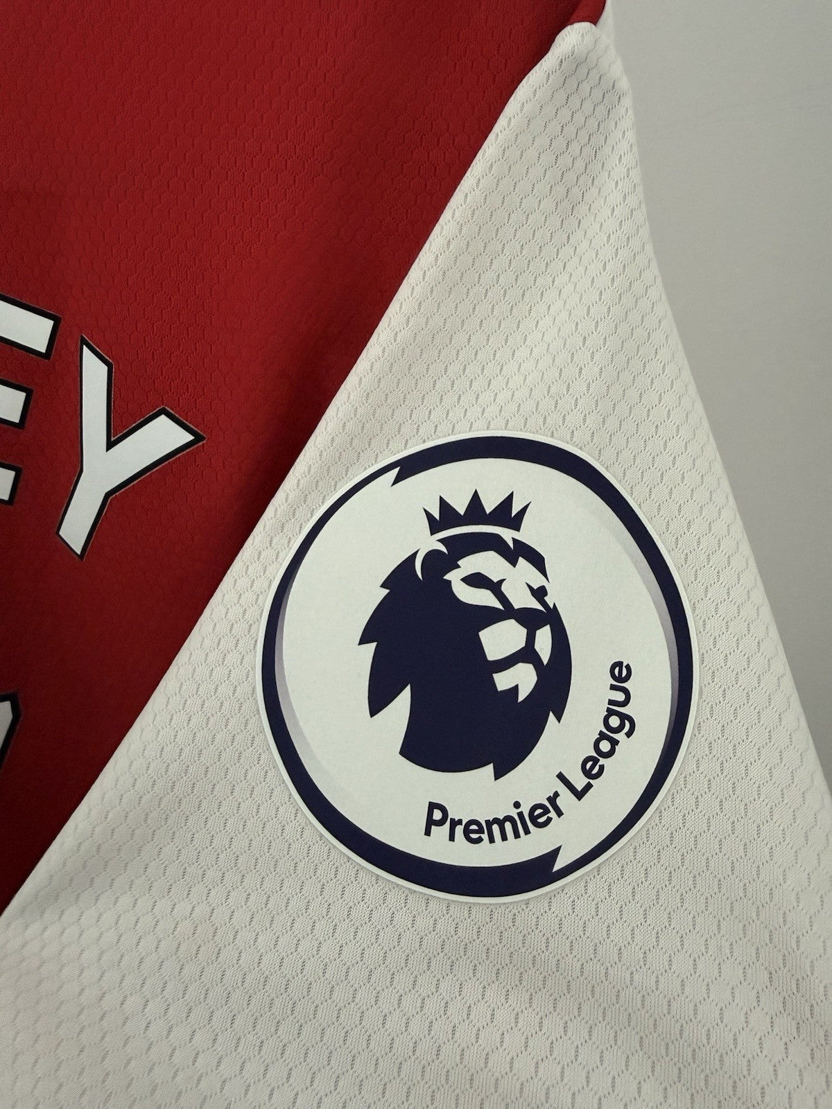 Arsenal Tierney #3 2019/20 Medium Home Shirt Adidas Excellent Condition EH5637