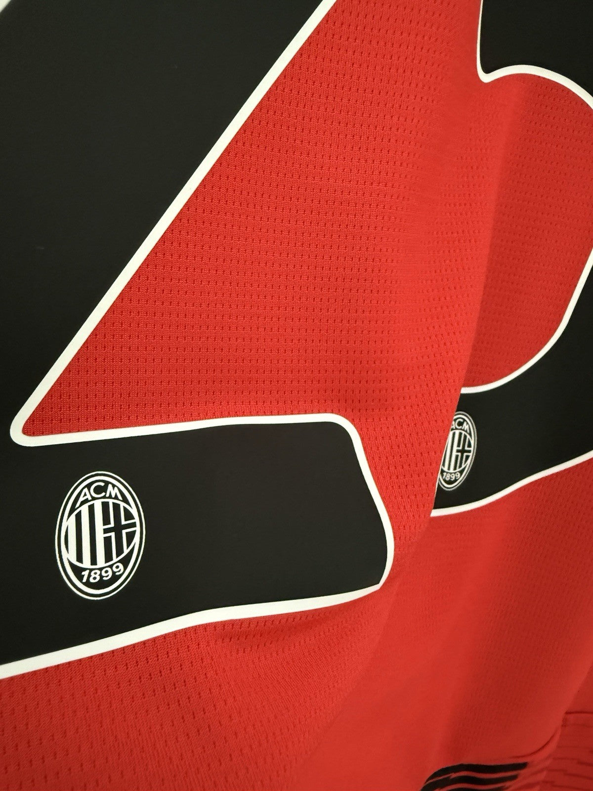 AC Milan Tomori #23 2023/24 Home Large Shirt BNWT 770383-01