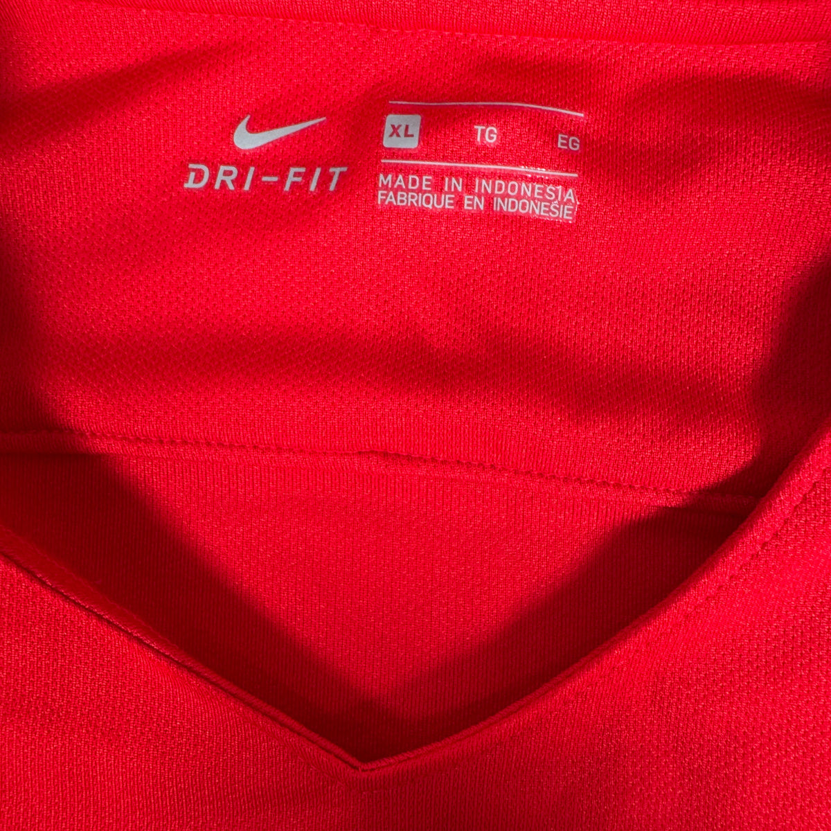 Eintracht Frankfurt 2016/2017 Away Football Shirt XL