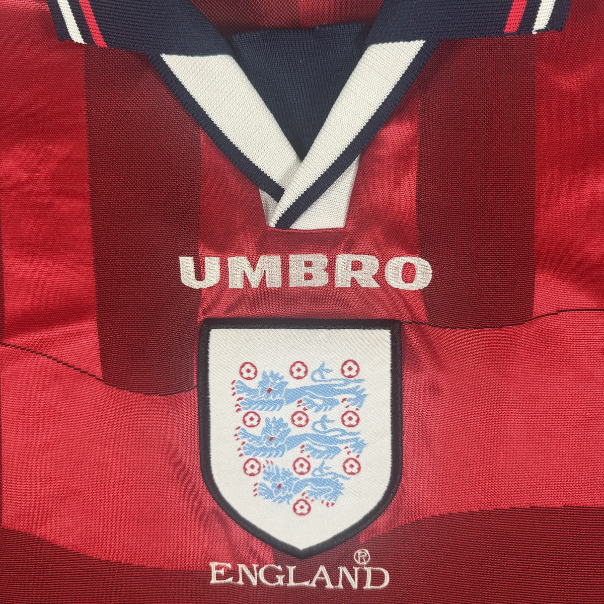 England 1998/1999/2000 Away Football Shirt Medium