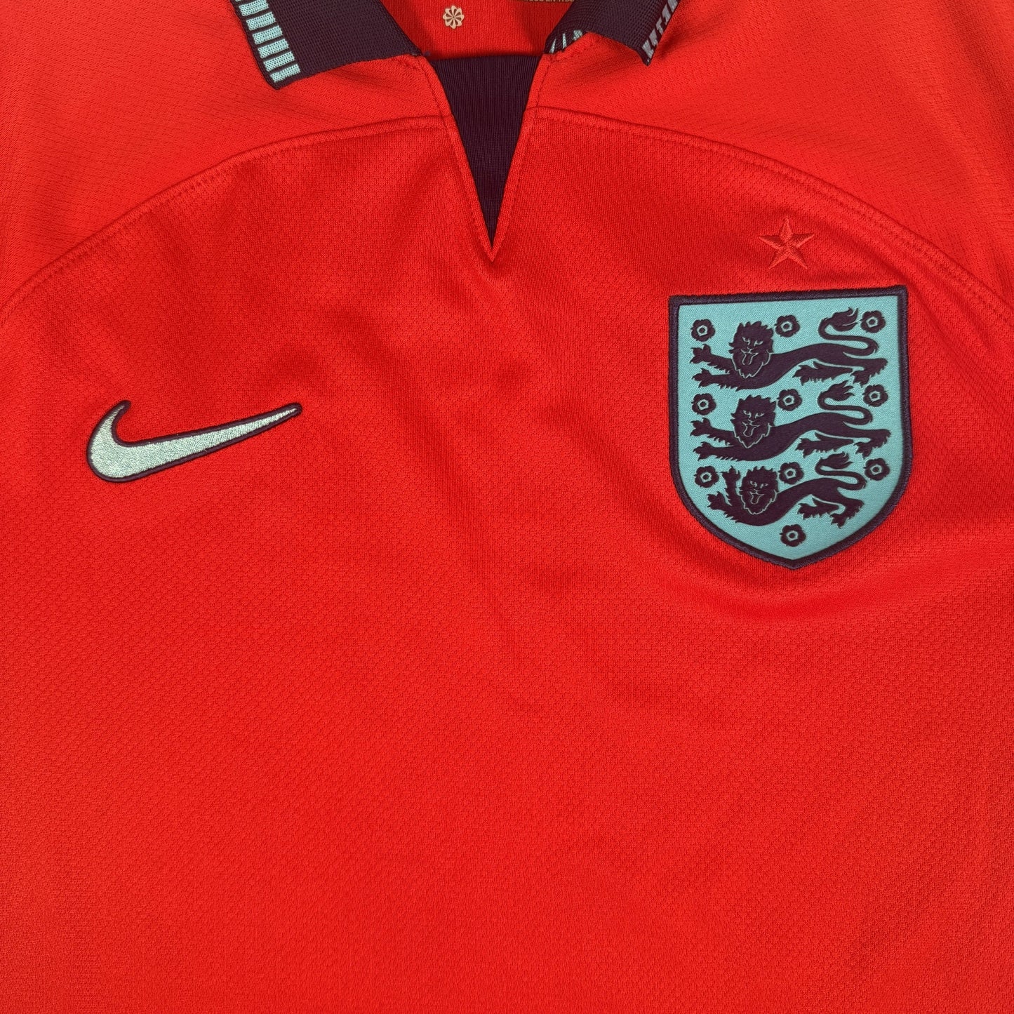 England 2022/2023/2024 Away Football Shirt Medium