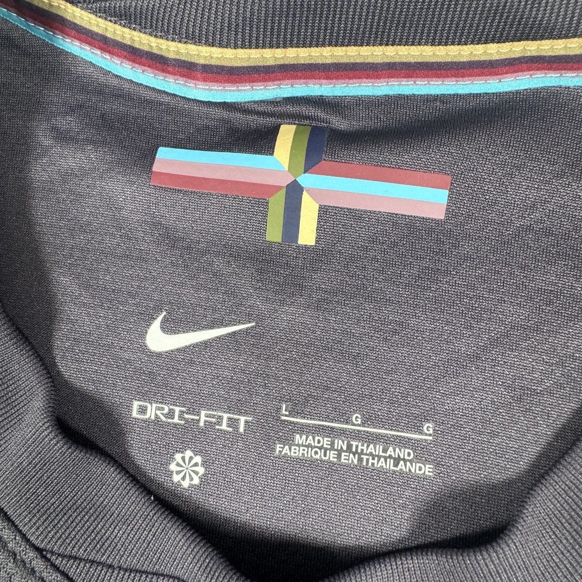 England 2024/2025/2026 Away Football Shirt Large