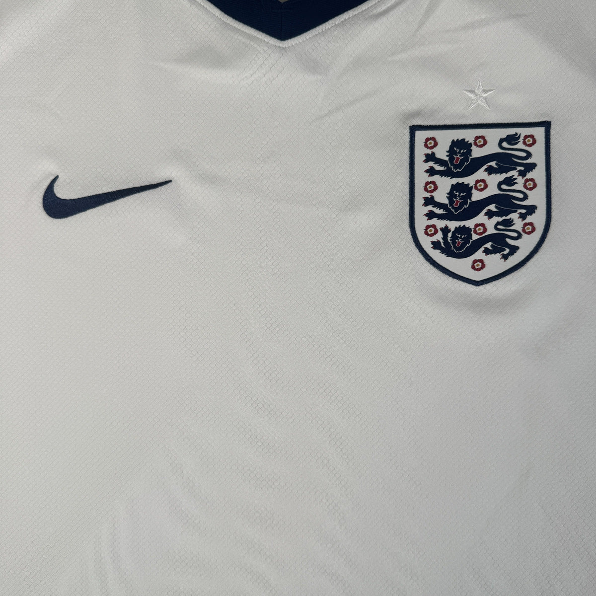 England 2024/2025/2026 Home Football Shirt XL