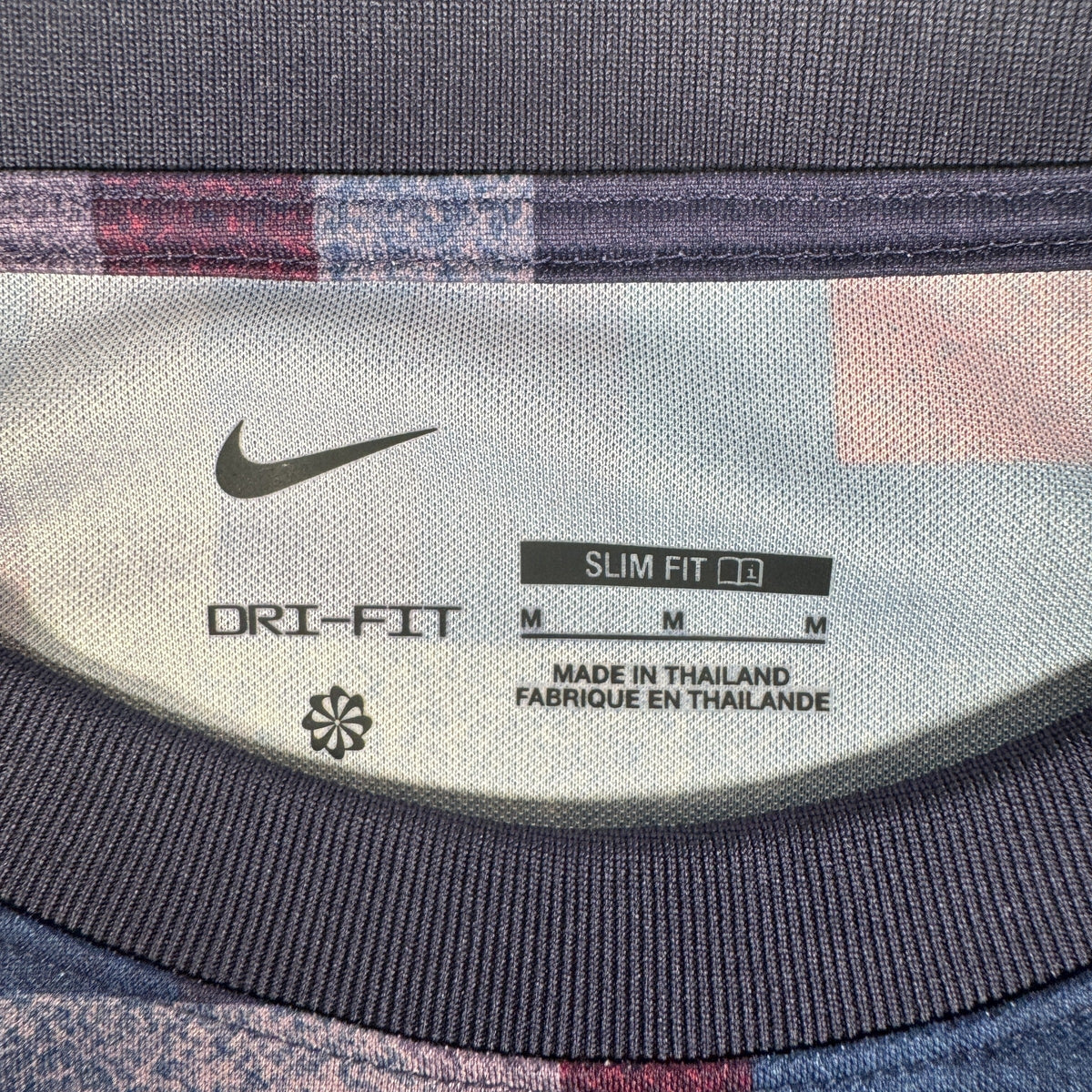 England 2024/2025/2026 Pre-Match Training Football Shirt Medium