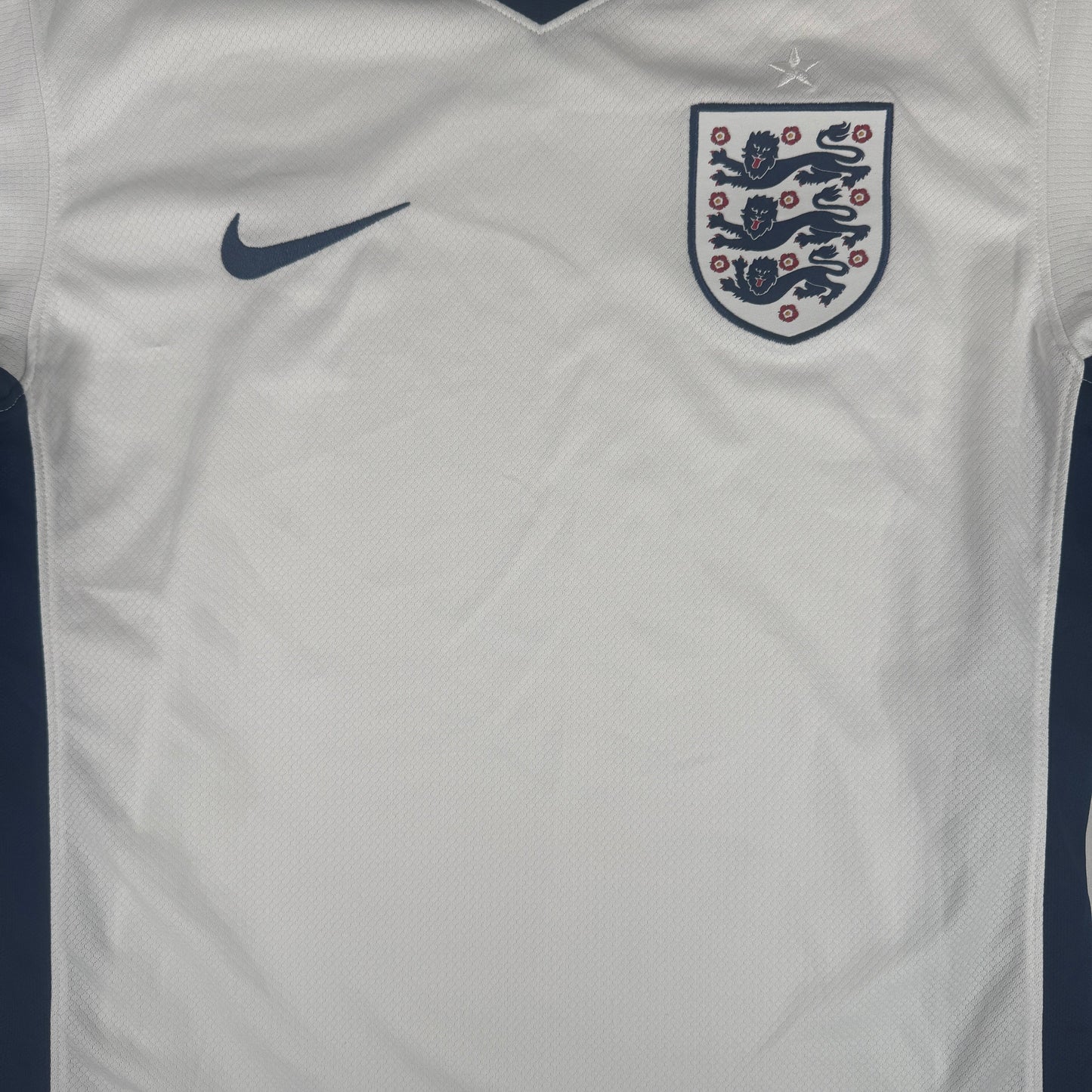 England 2024/2025 Home Football Shirt Small