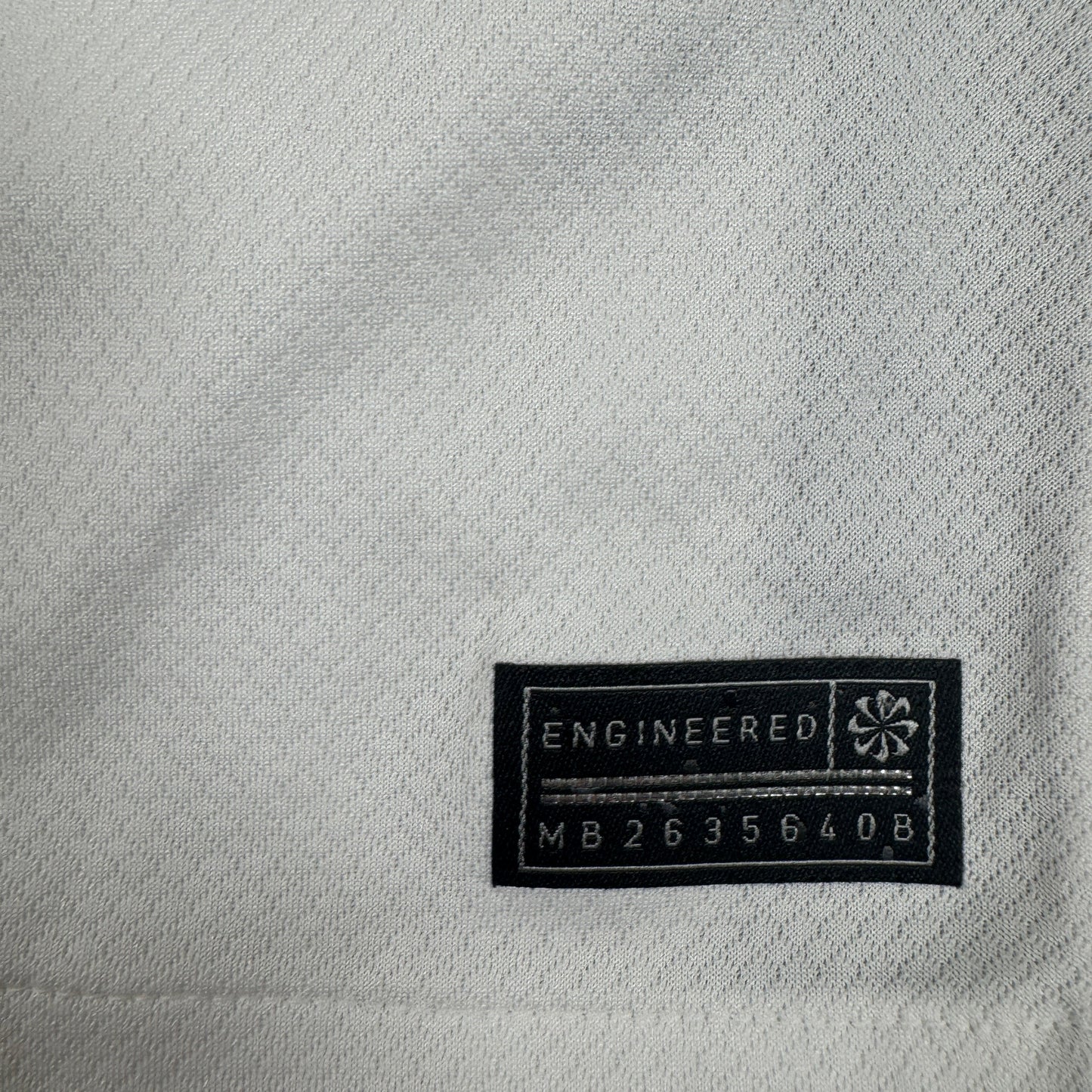 England 2024/2025 Home Football Shirt Small