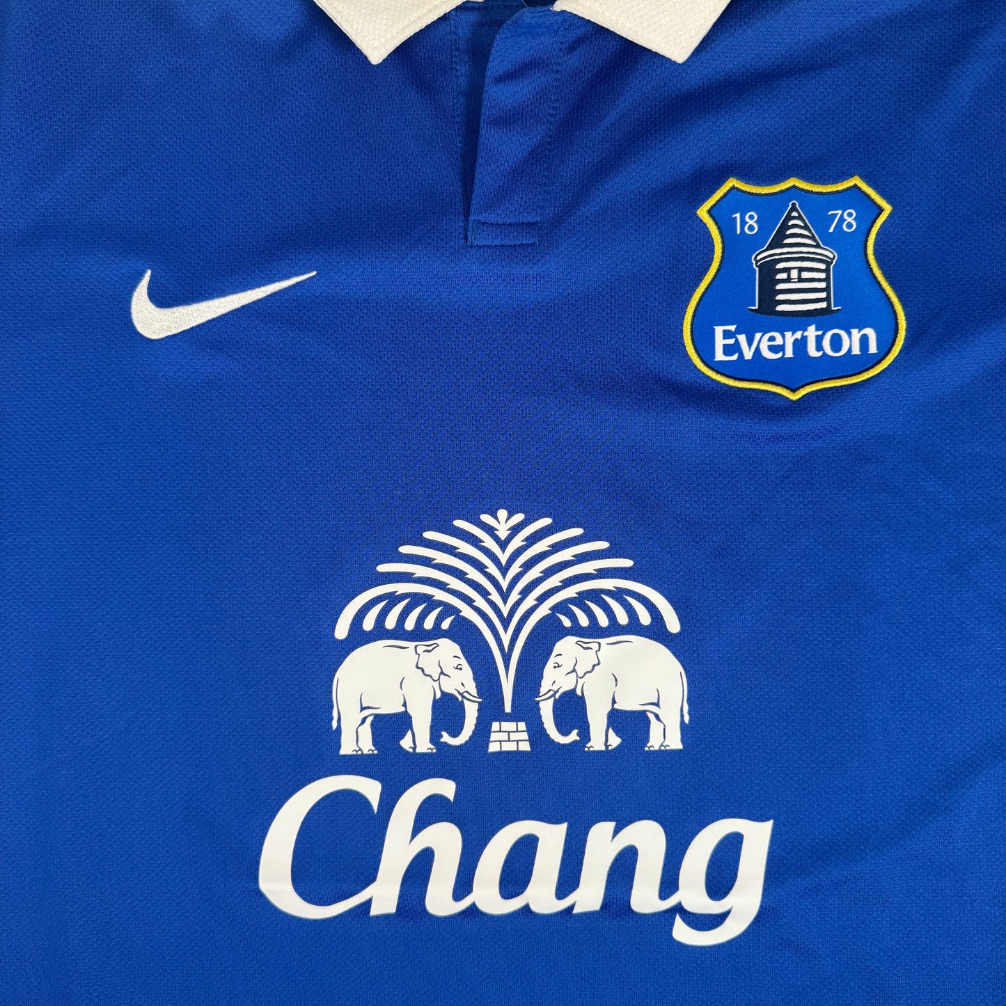 Everton 2013/2014 Home Football Shirt Medium