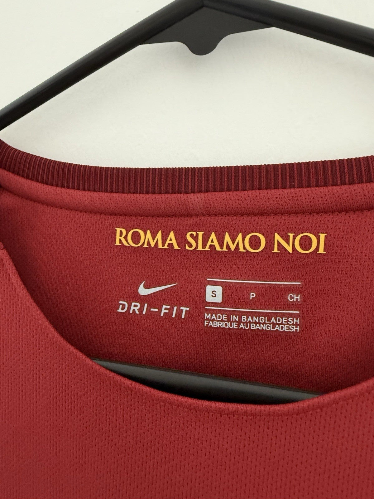 AS Roma 2017/18 Home Small Shirt Excellent Condition 847284-613