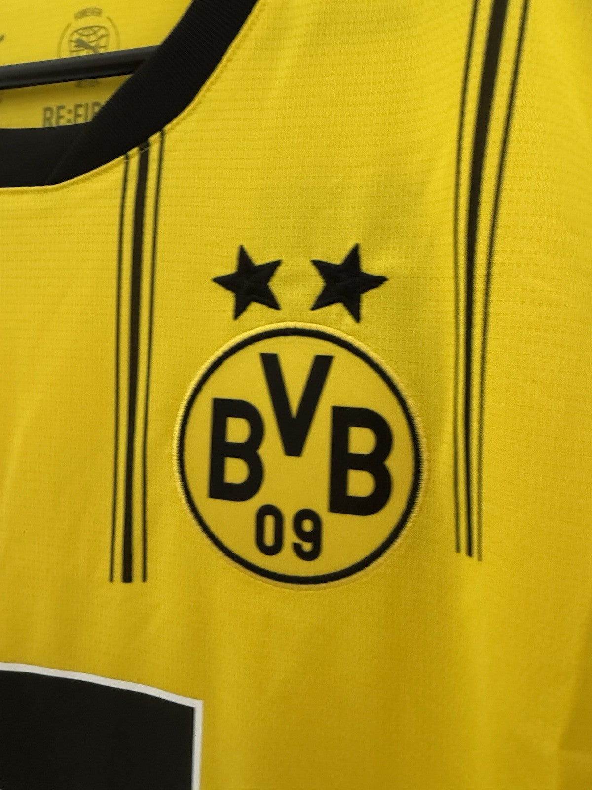 Borussia Dortmund Gittens #43 2024/25 Medium Home Shirt BNWT 774946-01