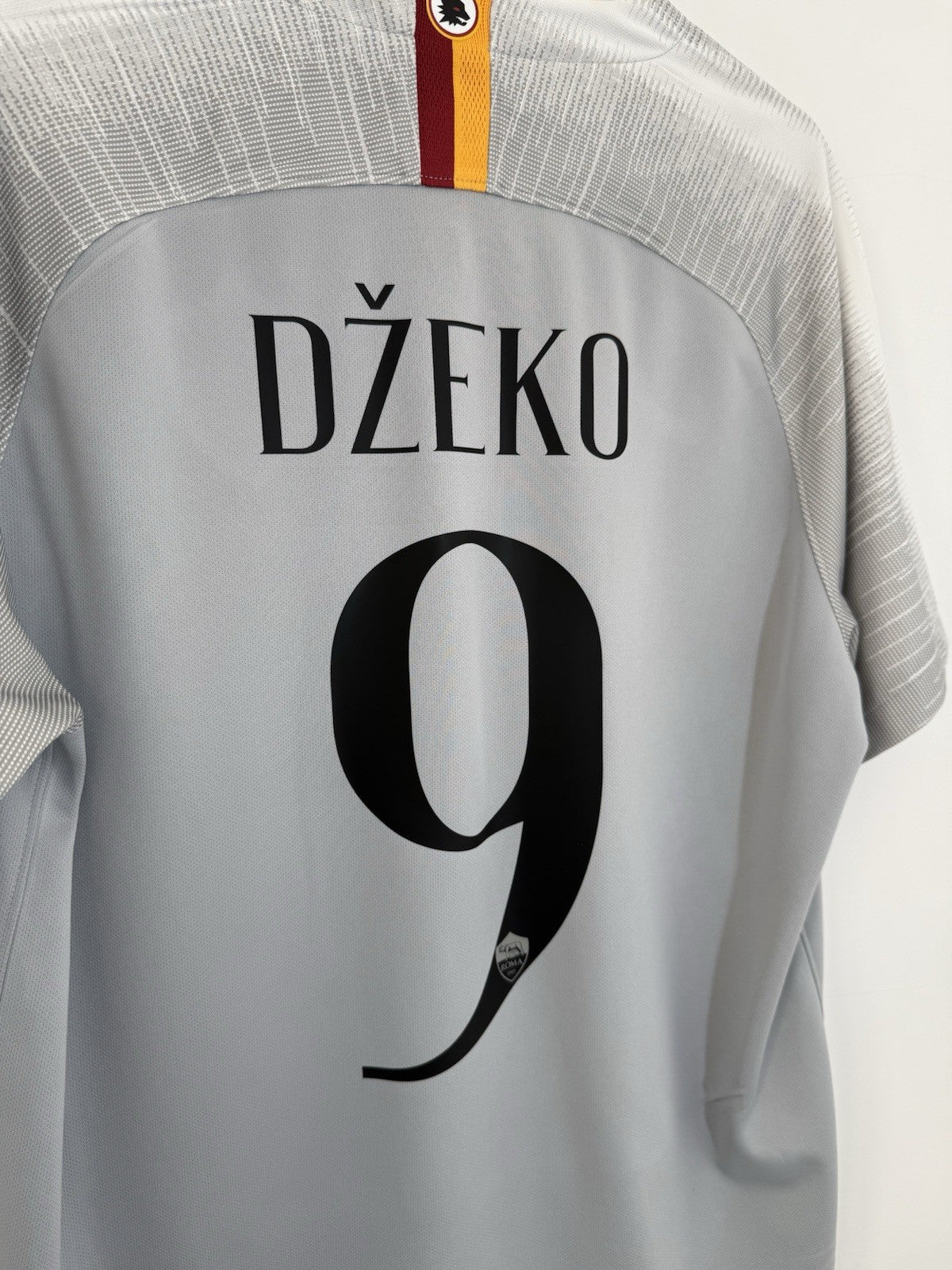 AS Roma Dzeko #9 2018/19 Large Away Shirt Excellent Condition