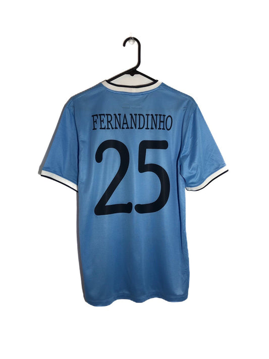 Man City Fernandinho #25 2013/14 Medium Home Excellent Condition 574863-489