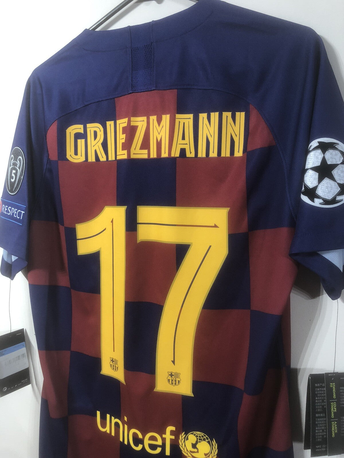 Barcelona Griezmann #17 2019/20 Medium Champions League Home BNWT AJ5532-455