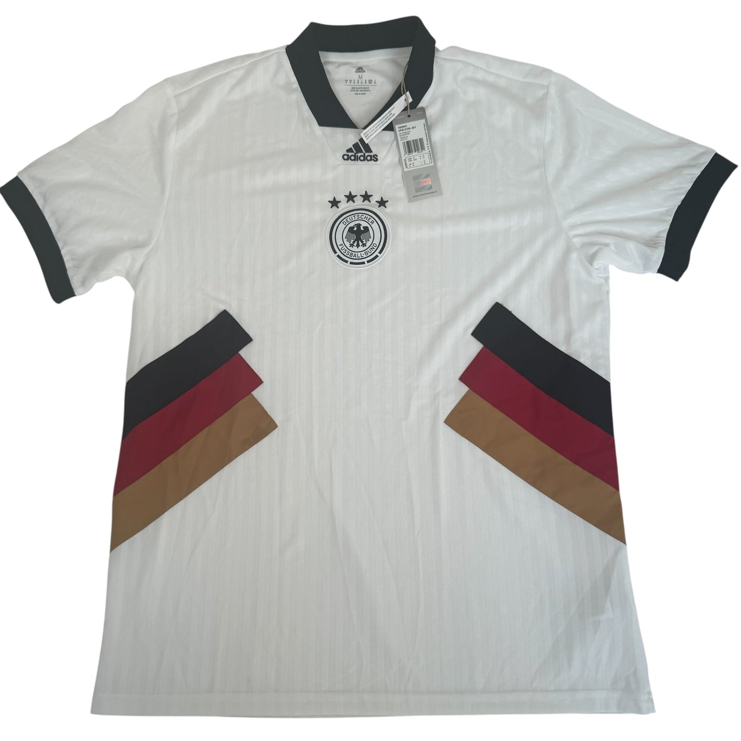 Germany 2022/2023 Icon Football Shirt Medium BNWT