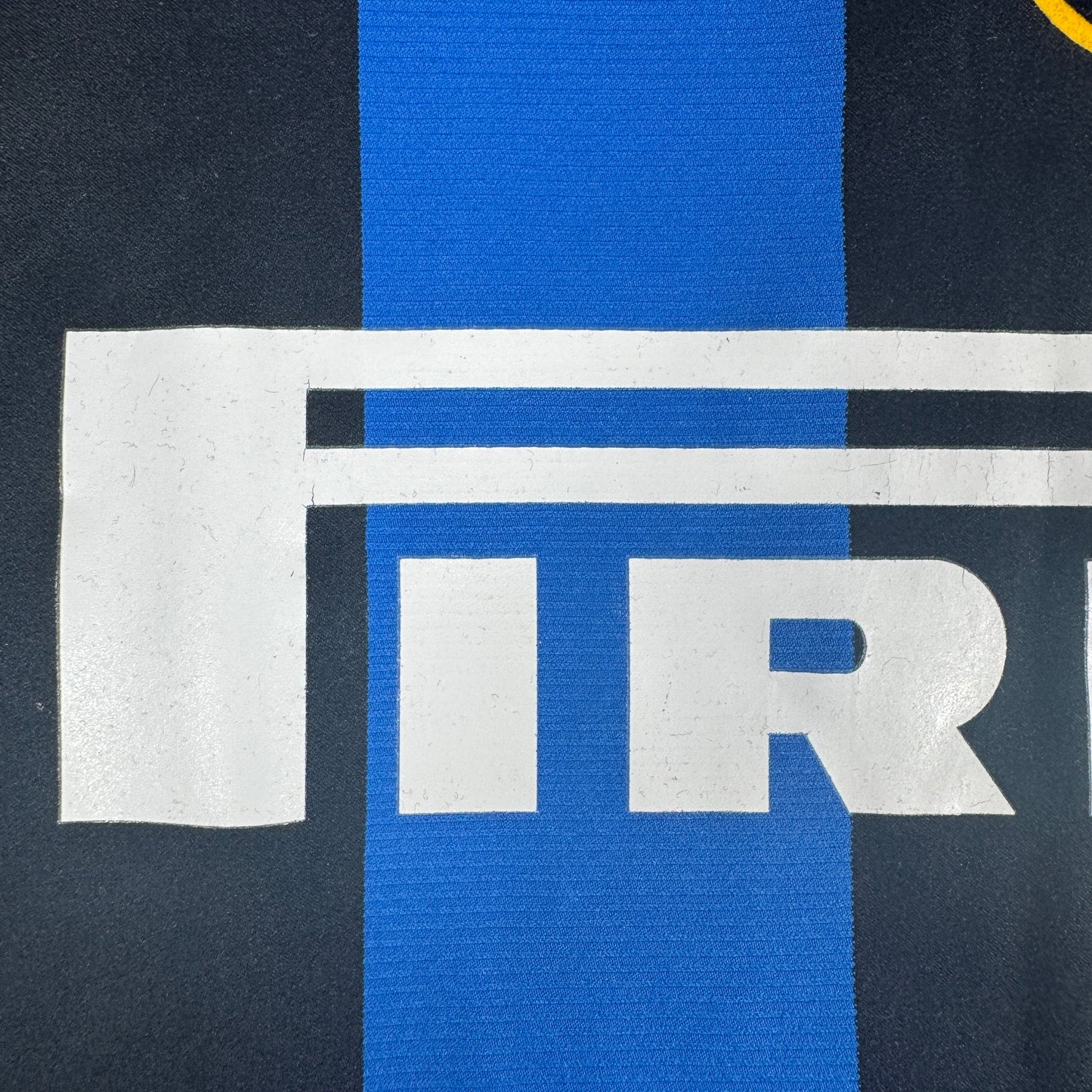 Inter Milan 2004/2005 Home Football Shirt Medium