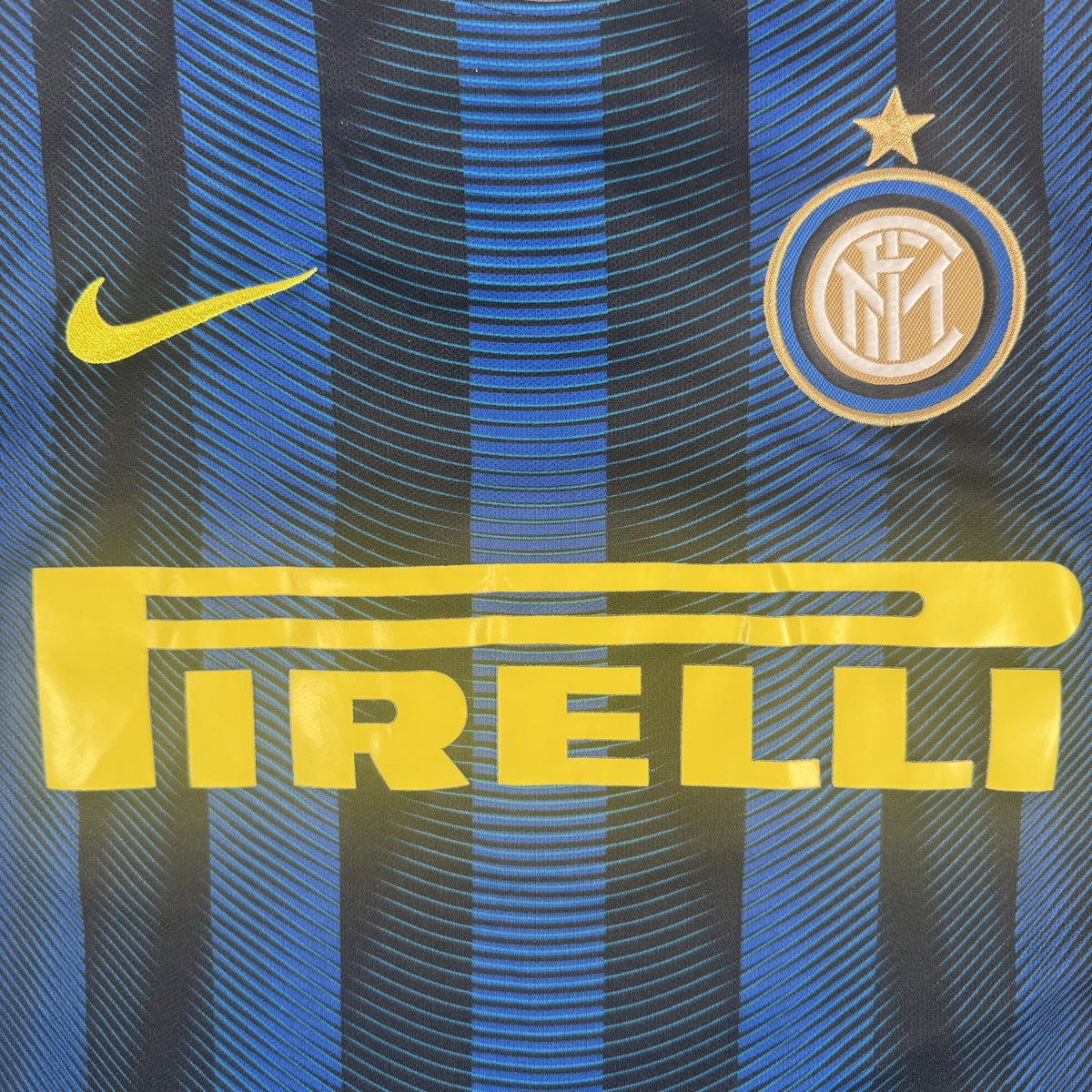 Inter Milan 2016/2017 Home Football Shirt Large