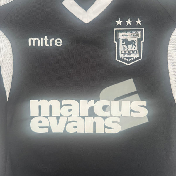 Ipswich Town 2010/2011 Away Football Shirt Medium