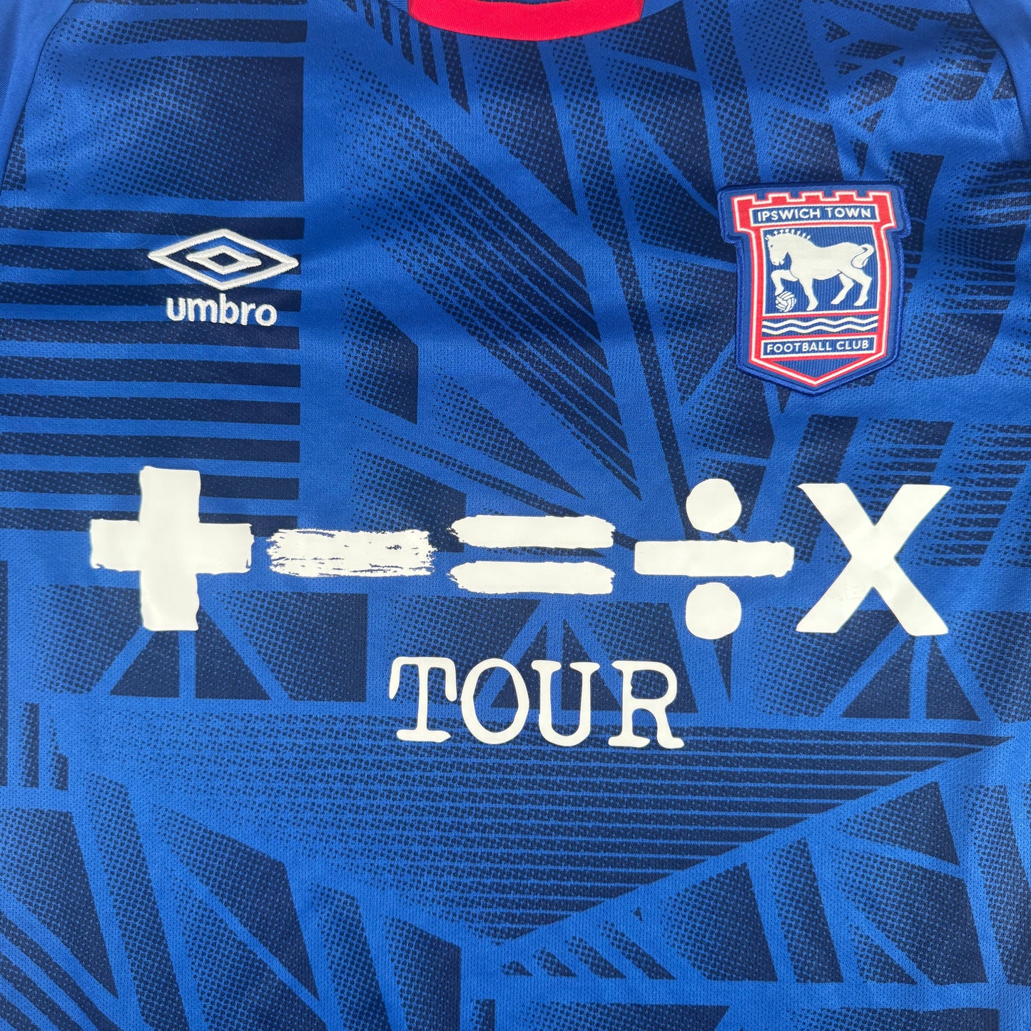 Ipswich Town 2022/2023 Home Football Shirt Medium