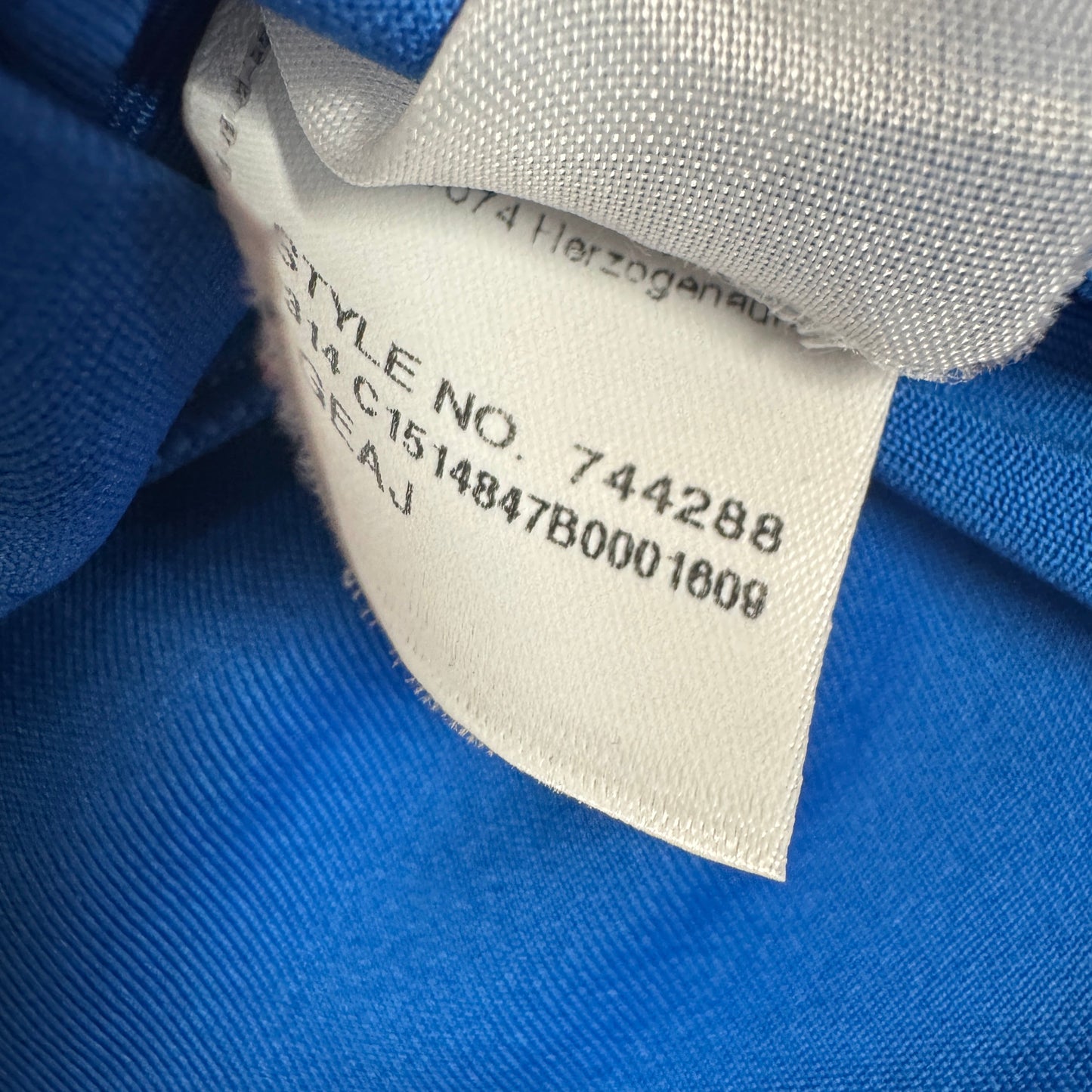 Italy 2014/2015/2016 Home Football Shirt Medium
