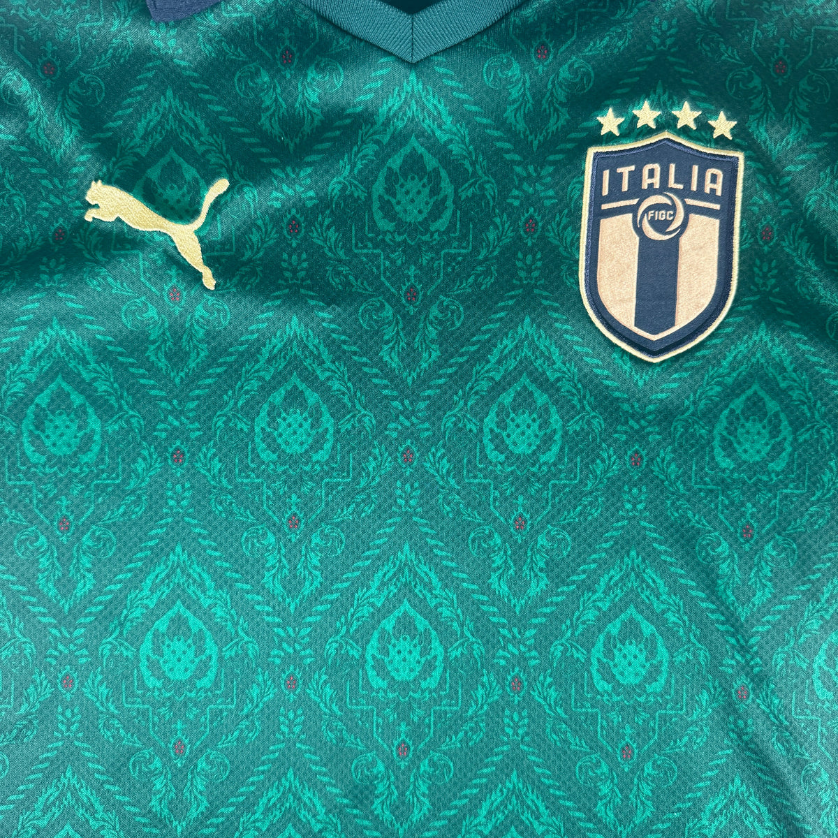 Italy 2020/2021/2022 Renaissance Third Football Shirt XS