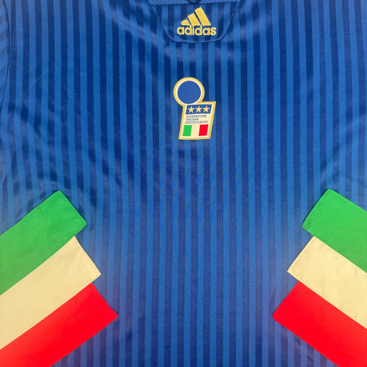 Italy 2023/2024 Icon Home Football Shirt Small