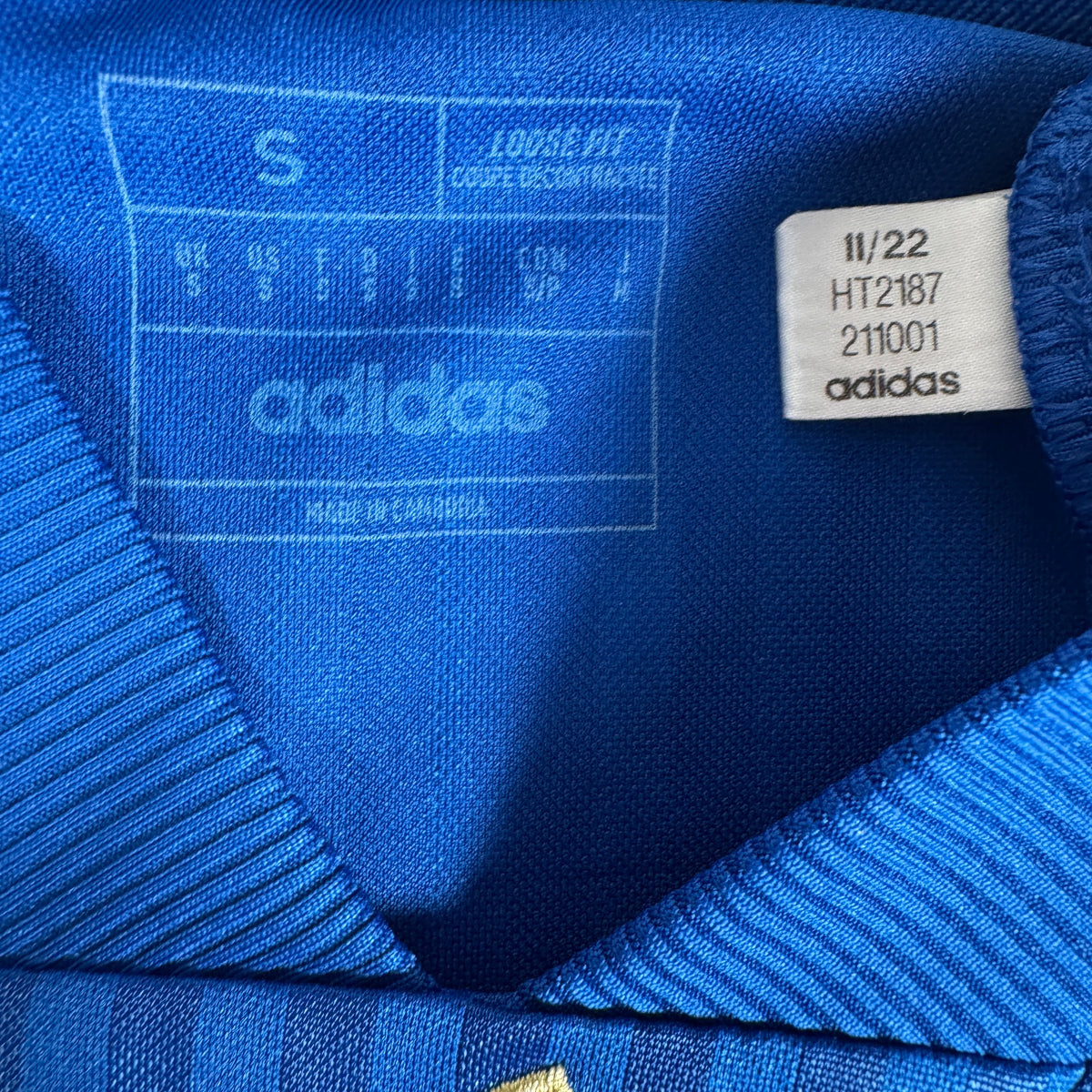 Italy 2023/2024 Icon Home Football Shirt Small