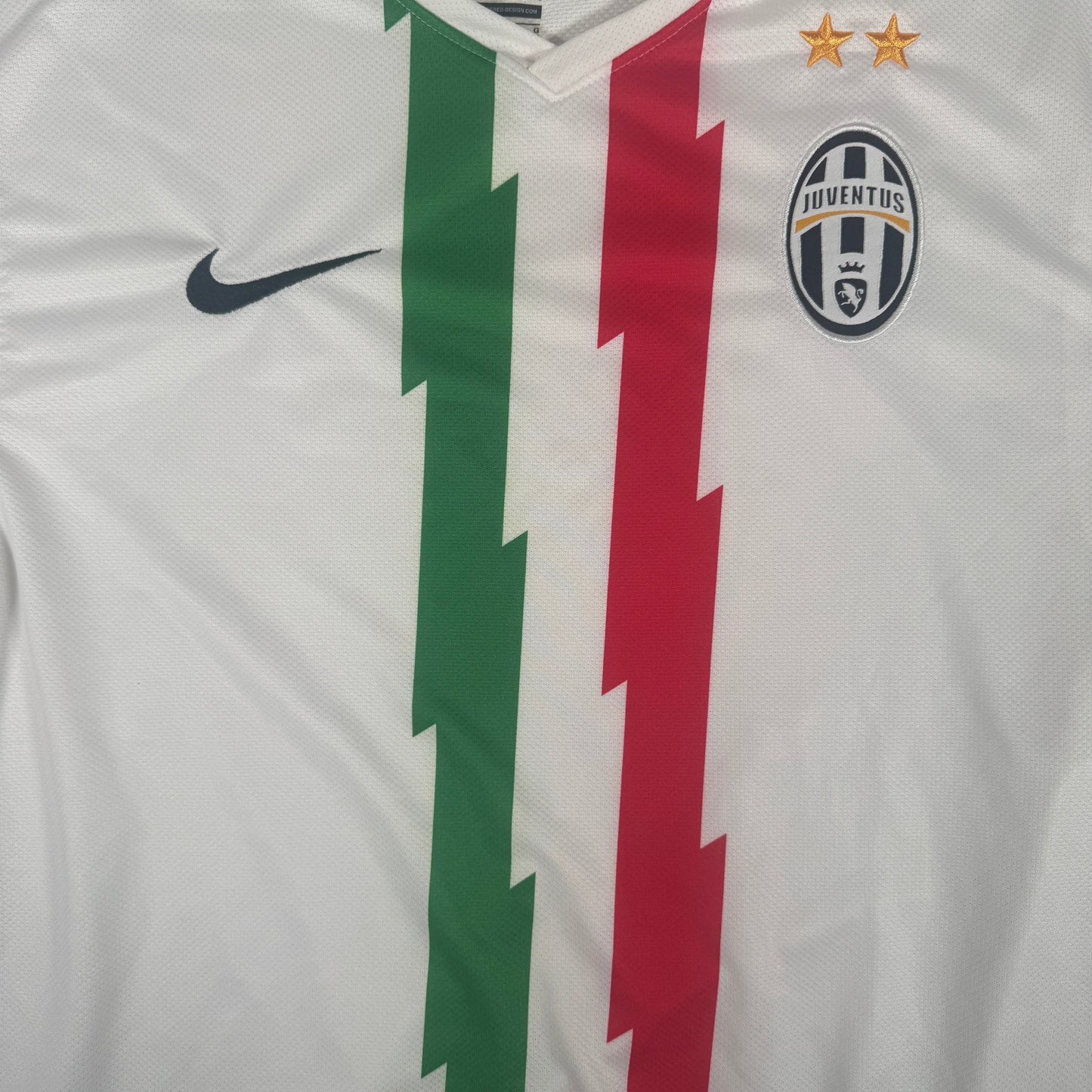 Juventus 2010/2011 Away Football Shirt Large