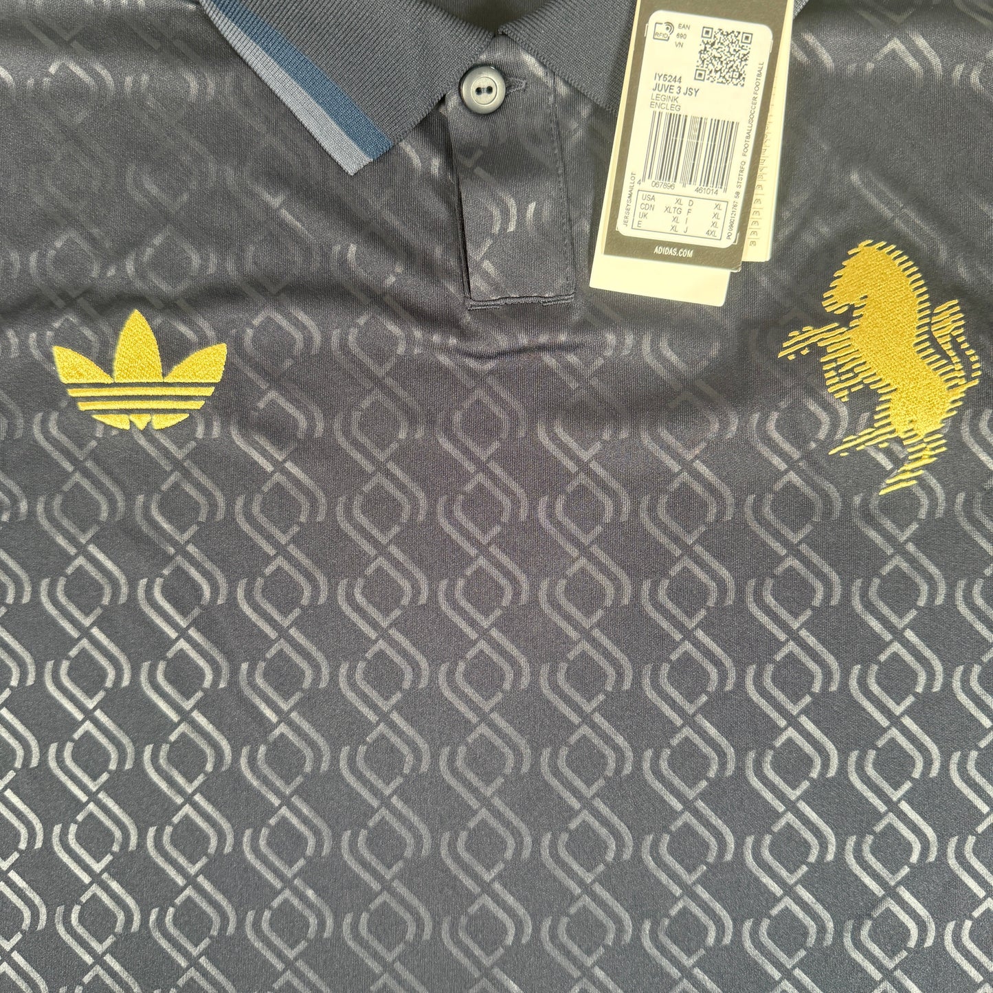 Juventus 2024/2025 Third Football Shirt XL BNWT
