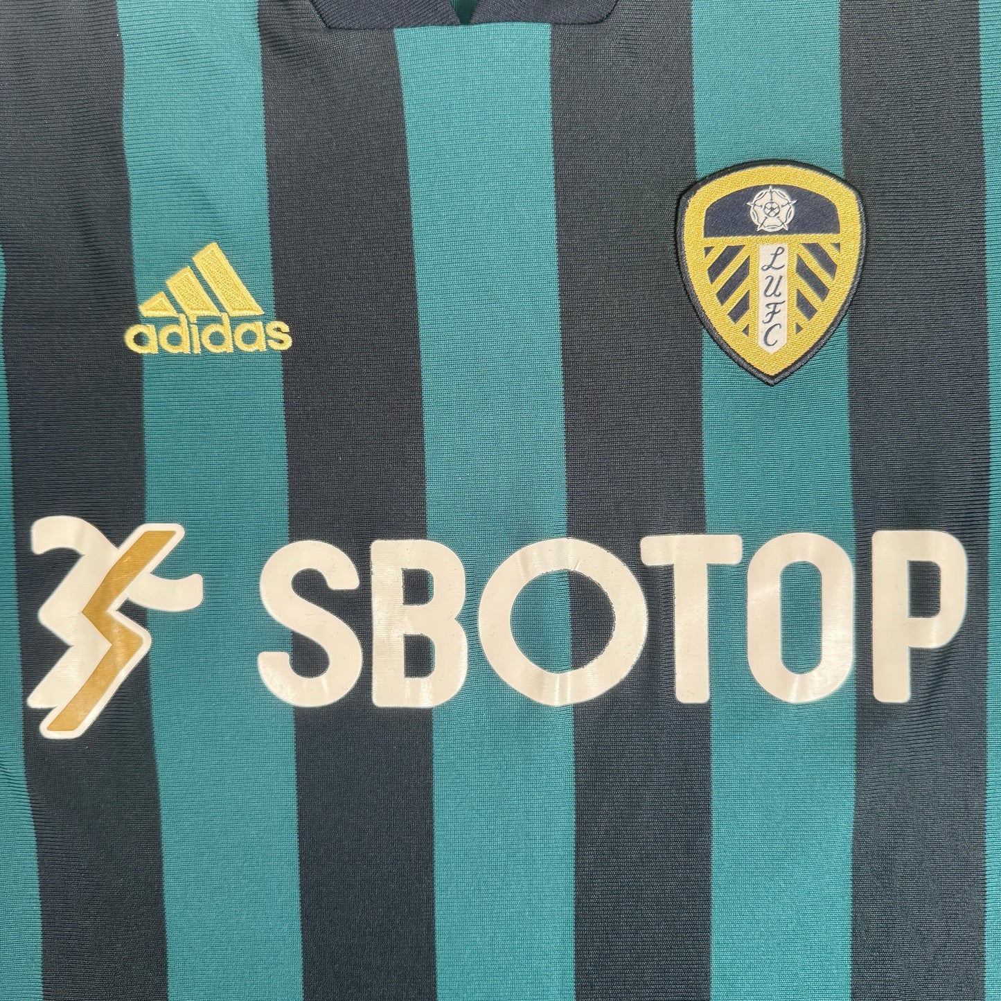Leeds United 2020/2021 Away Football Shirt Large