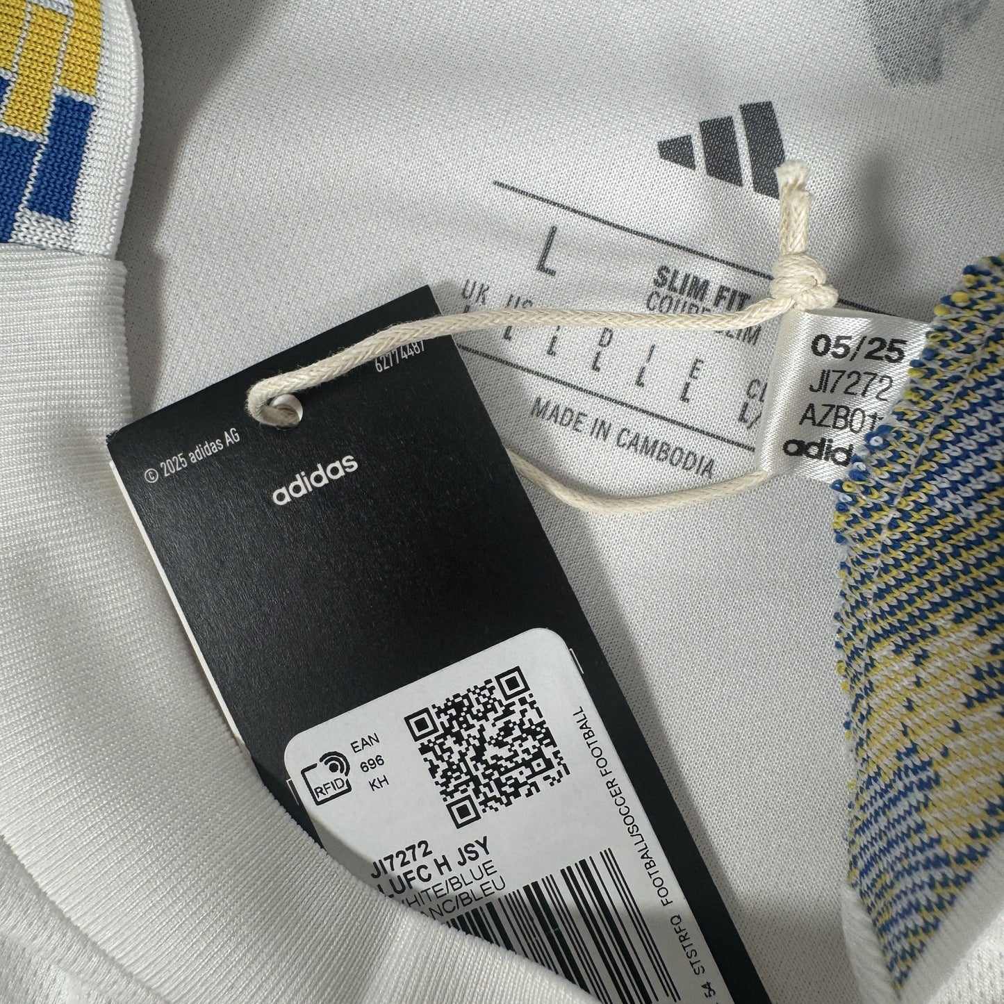 Leeds United 2025/2026 Home Football Shirt Large BNWT