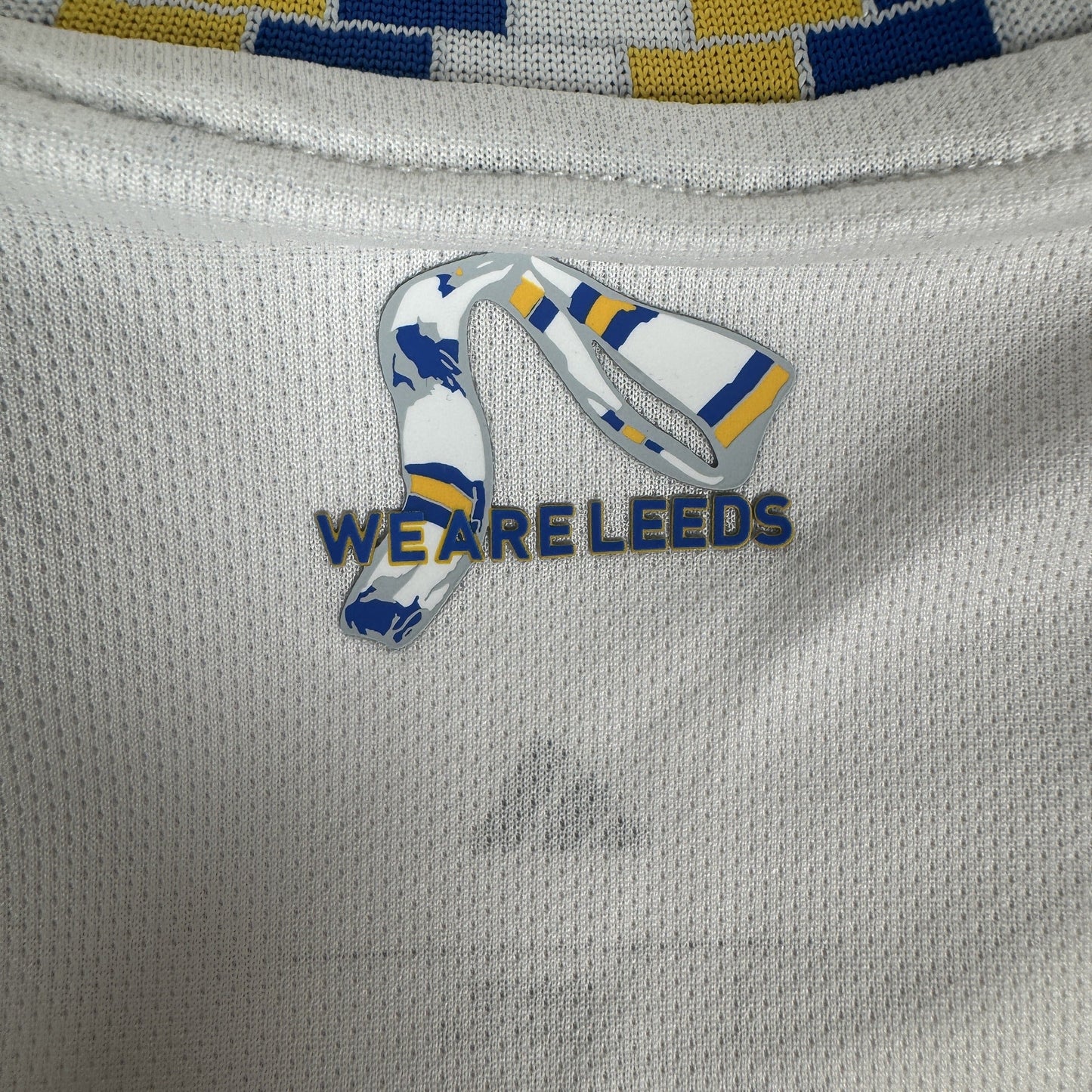 Leeds United 2025/2026 Home Football Shirt Large BNWT